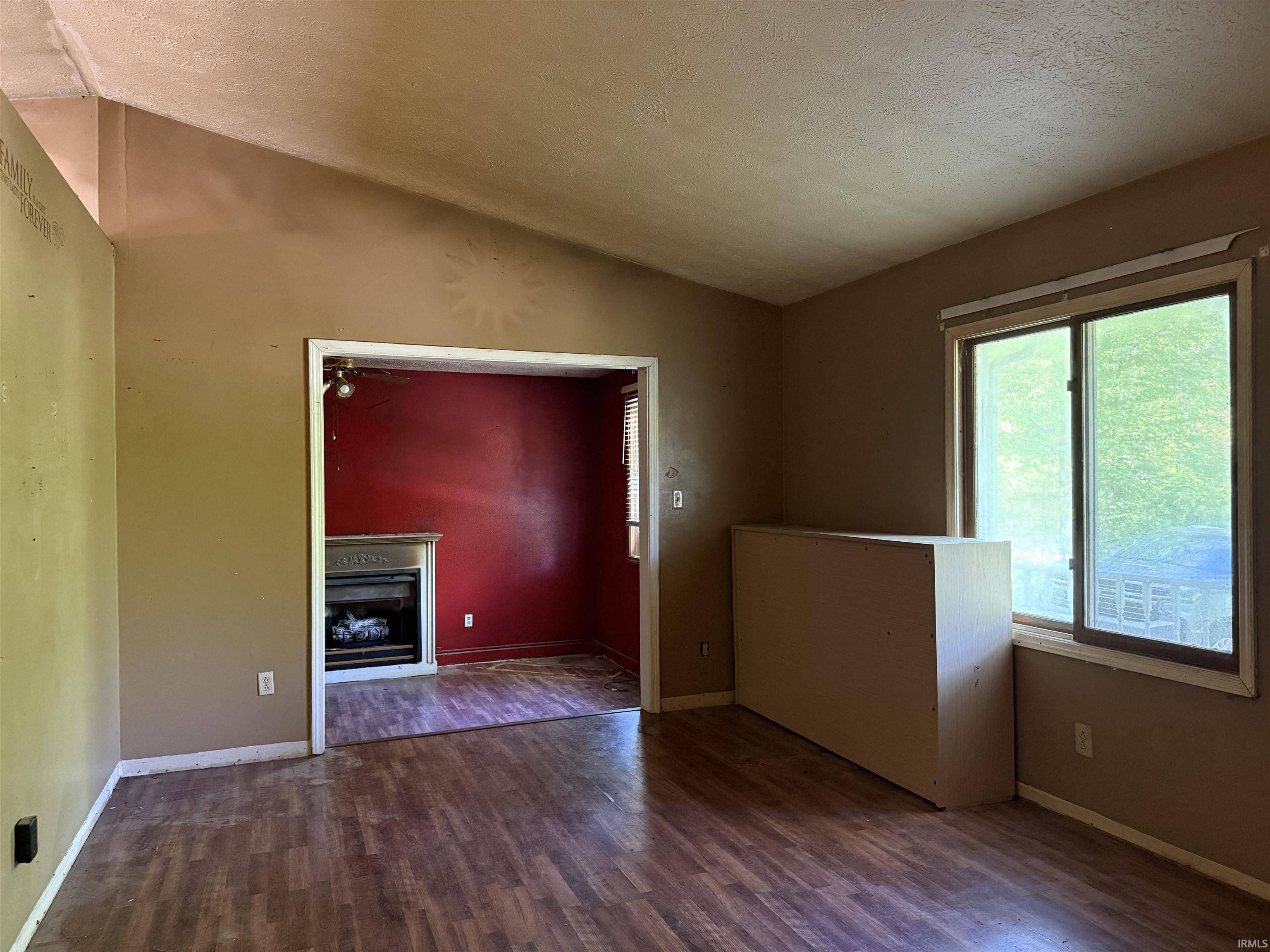 Paoli, IN 47454,1035 N Cook St