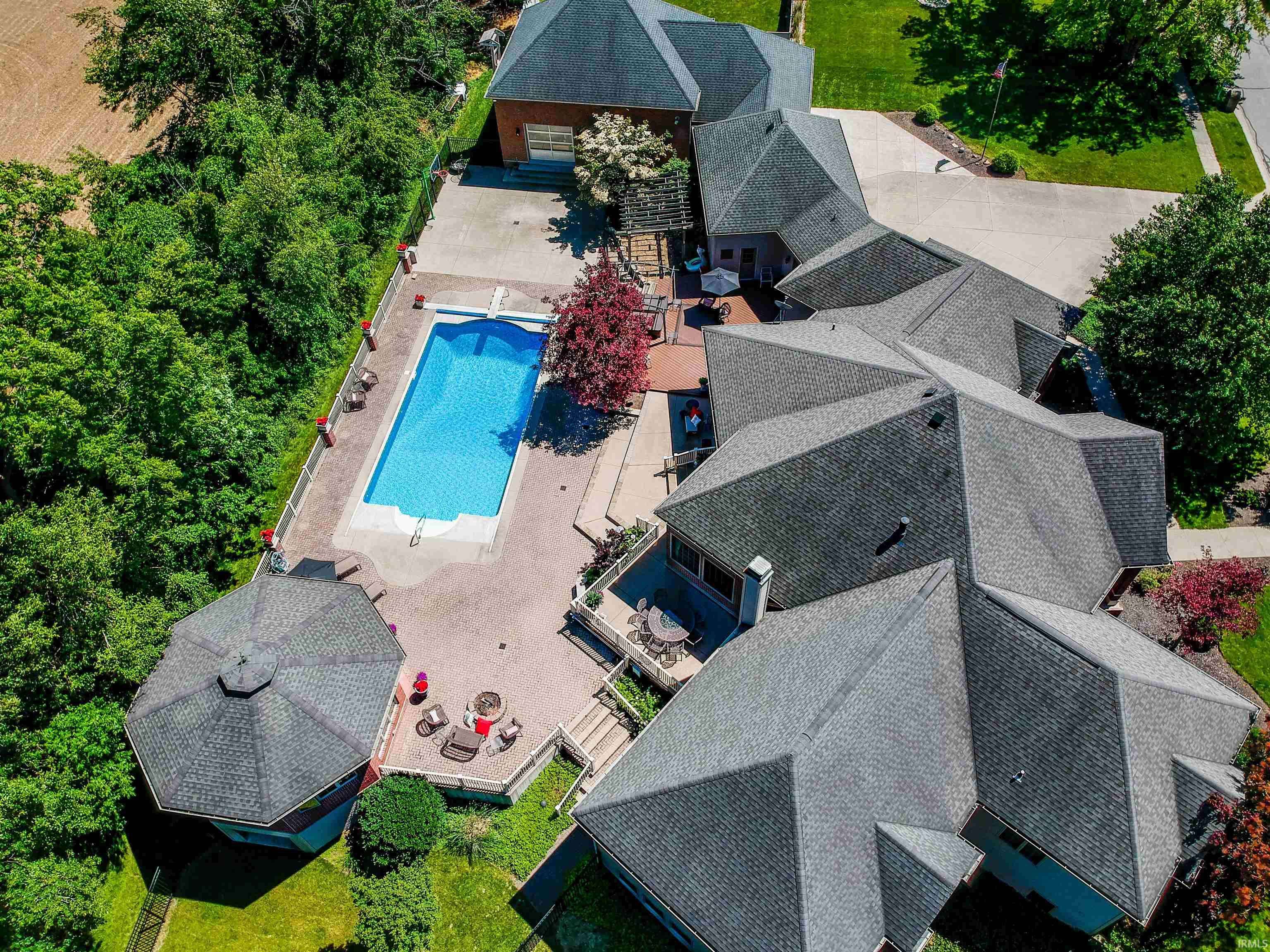 Bremen, IN 46506,136 Tulip Circle