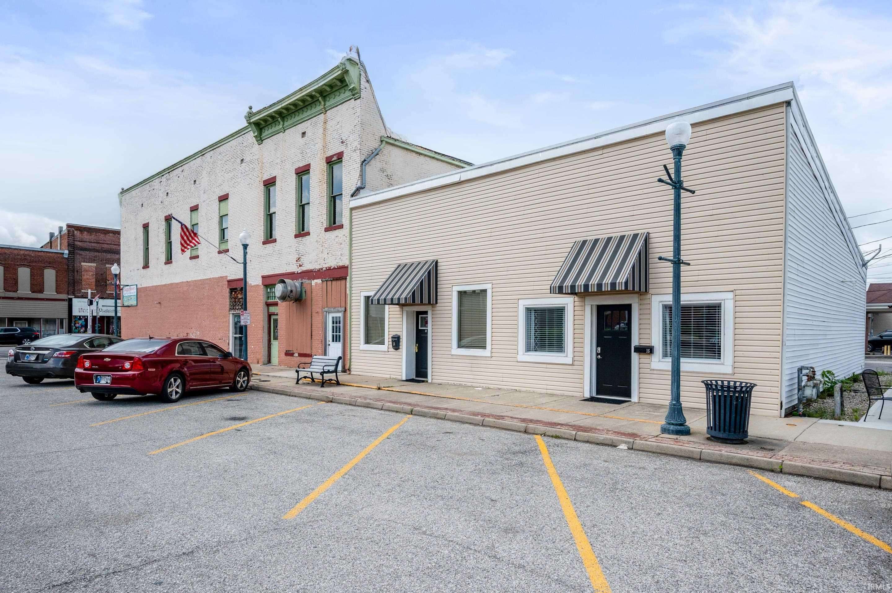 Knightstown, IN 46148,16 N Washington Street