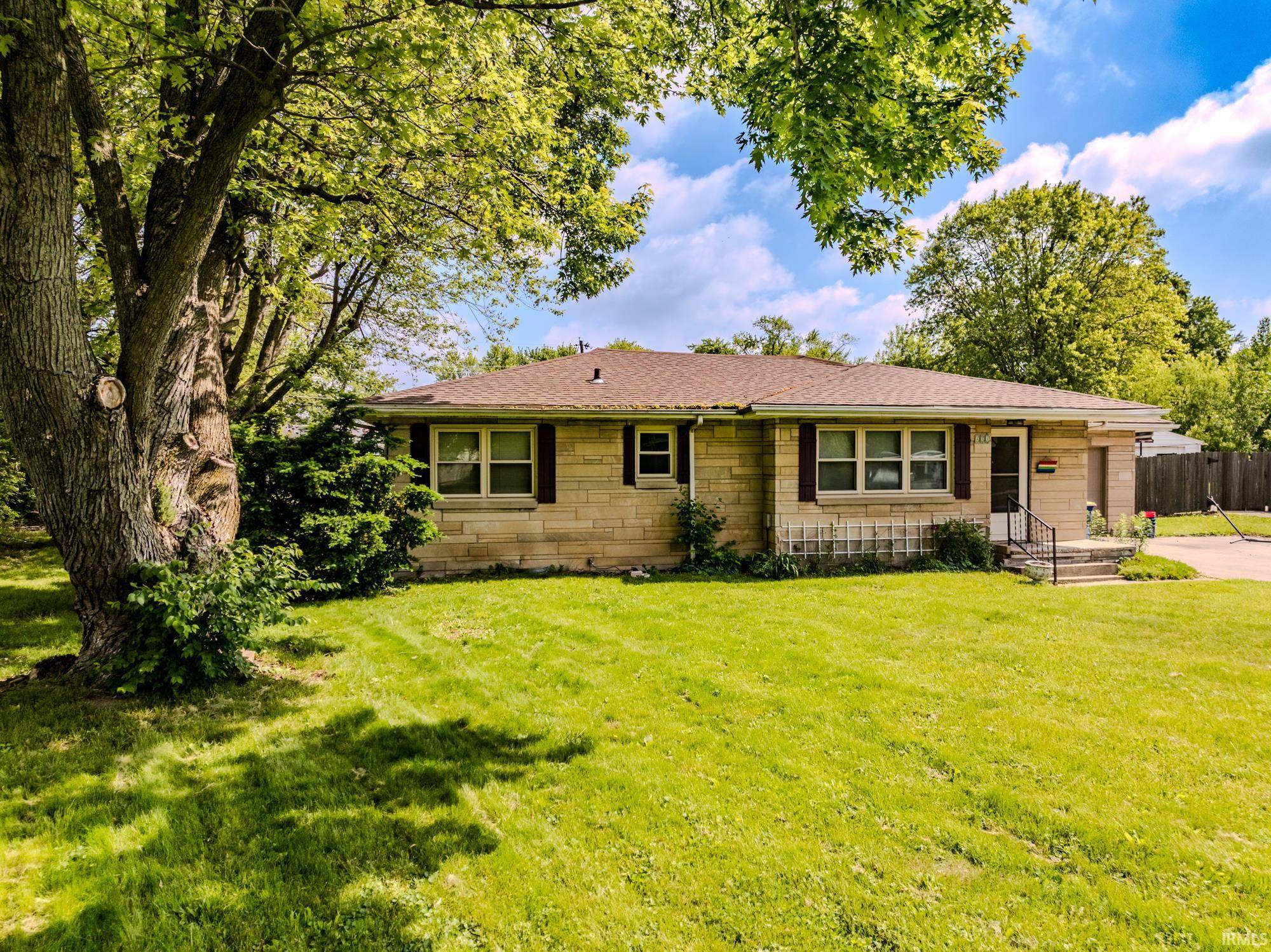 Muncie, IN 47303,900 W ELSIE