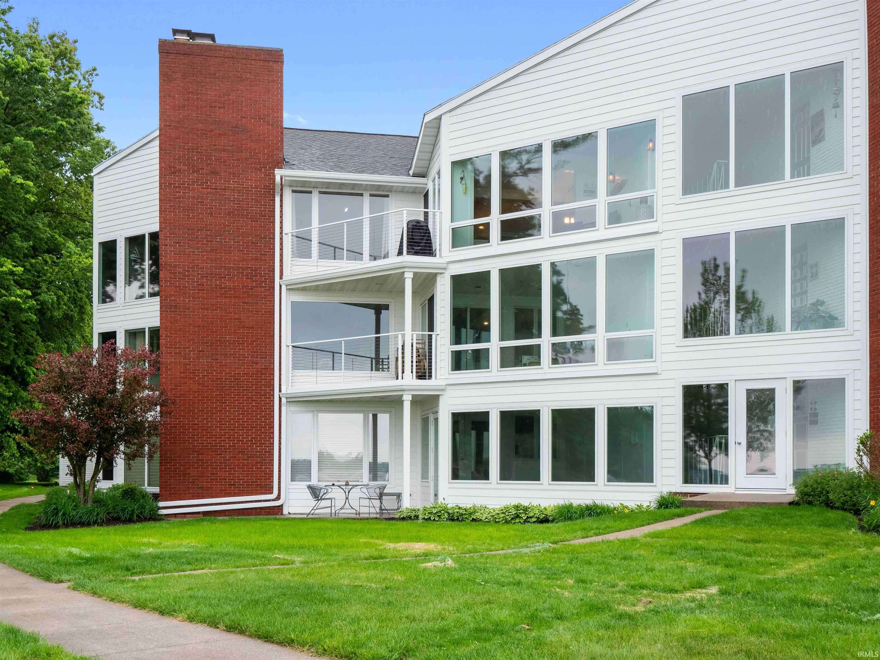 Syracuse, IN 46567,10660 N Southshore Drive #D3