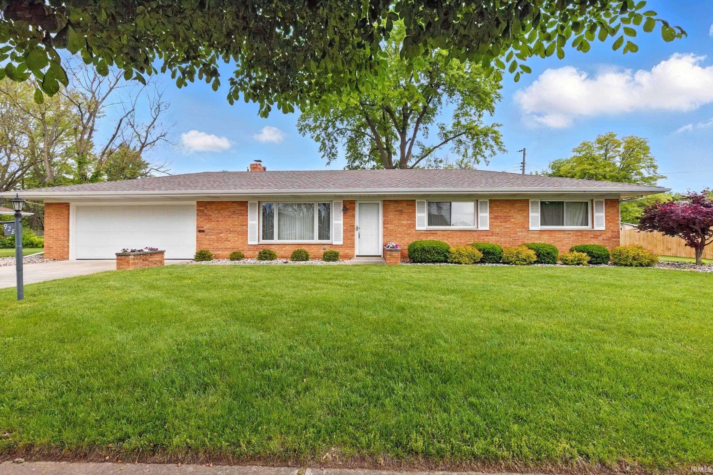Fort Wayne, IN 46819,928 Hollyhill Drive