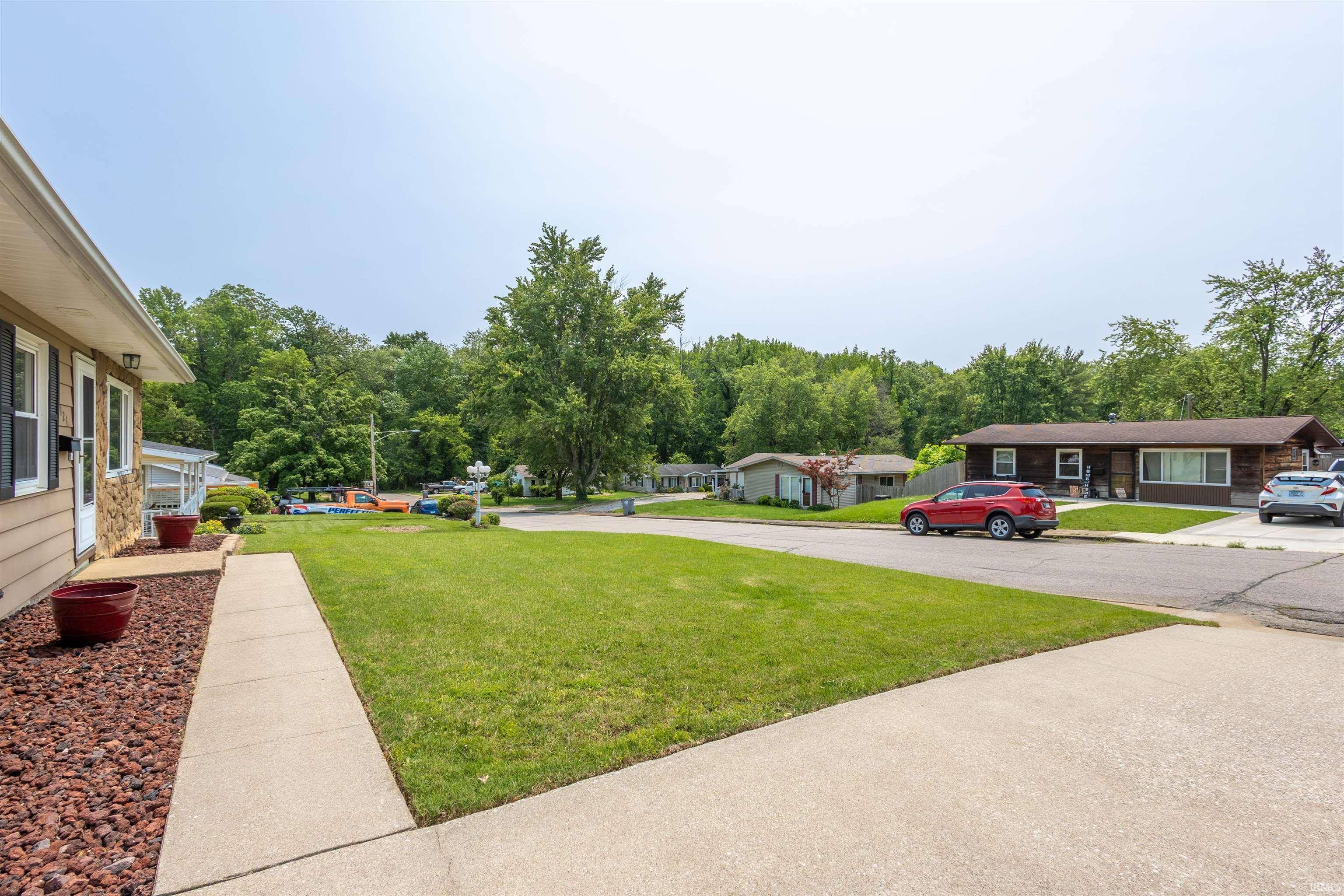 Evansville, IN 47710,121 W Berkeley Avenue