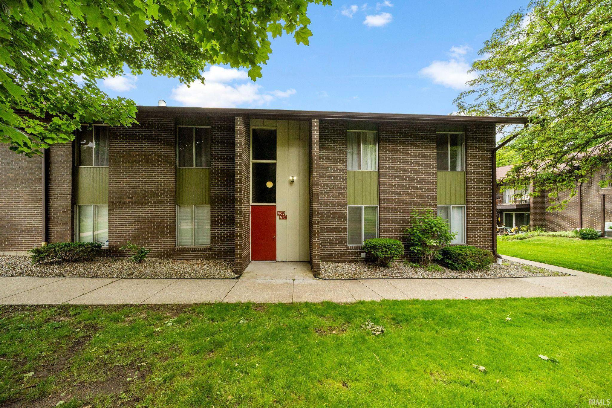South Bend, IN 46614-2434,2500 Topsfield Road #512