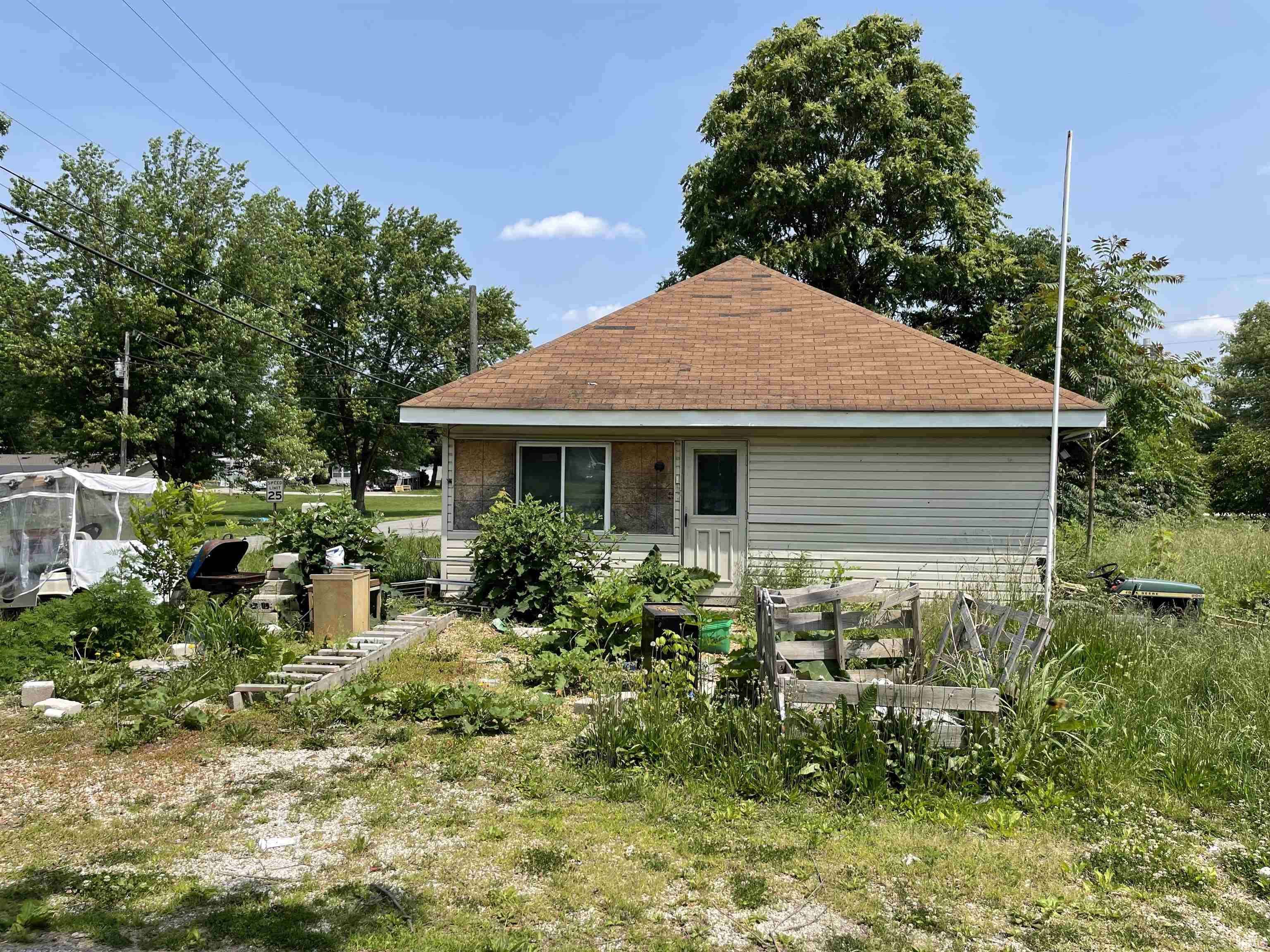 Mitchell, IN 47446,380 S MERIDIAN RD