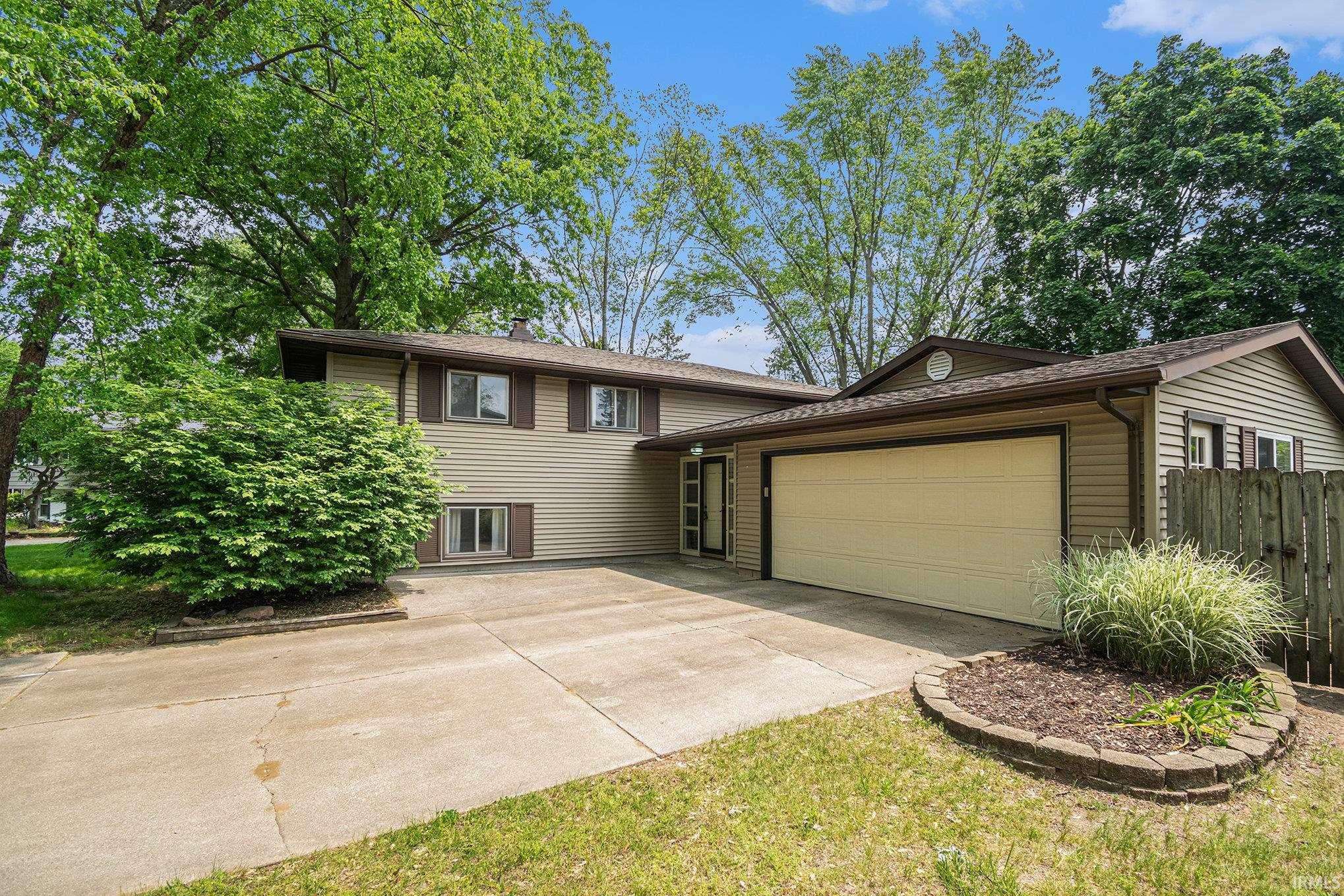 Elkhart, IN 46514-4113,1708 Canterbury Drive