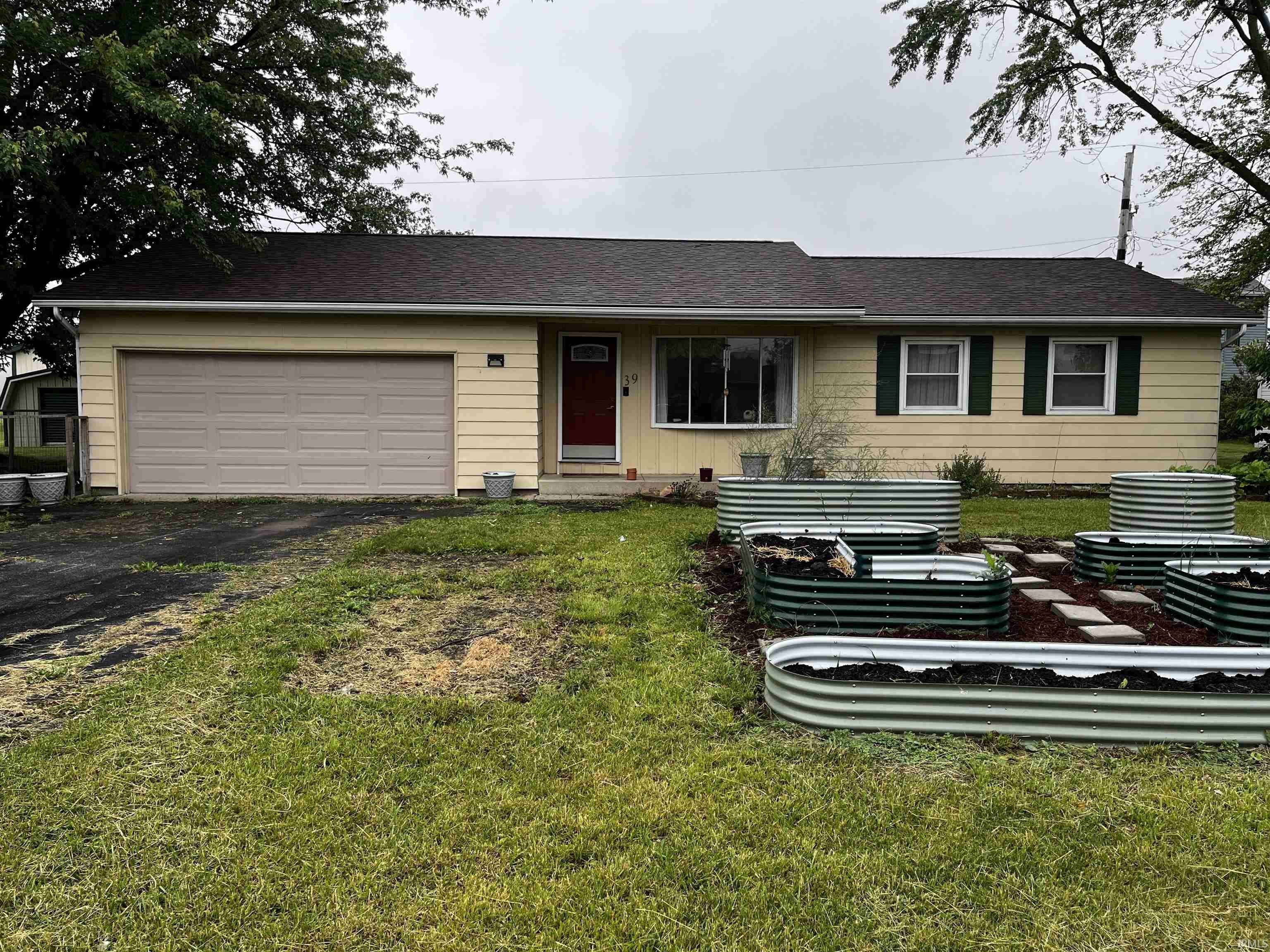 Bluffton, IN 46714,39 E Linn Road