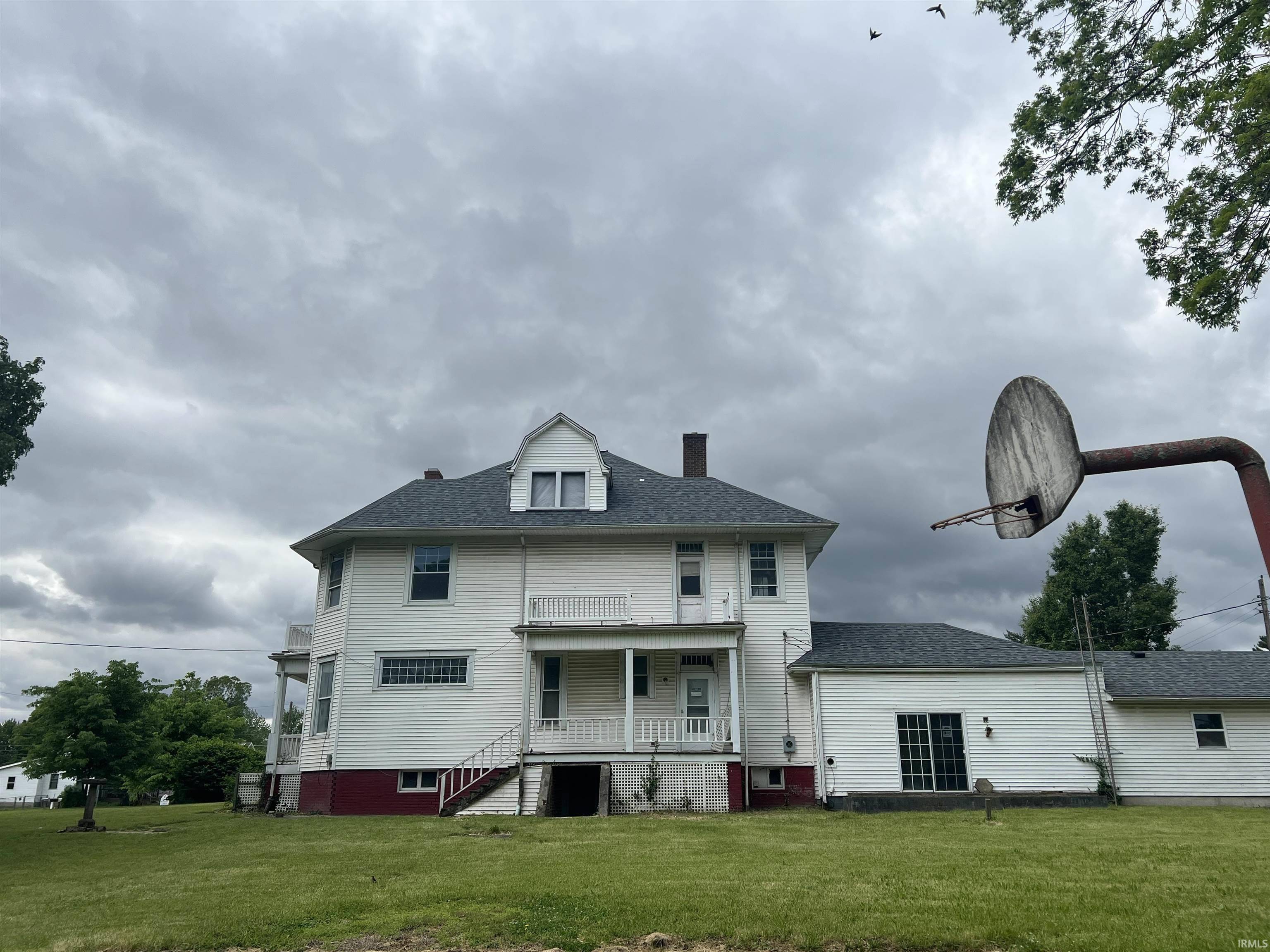 Carlisle, IN 47838,102 W Hackett Street