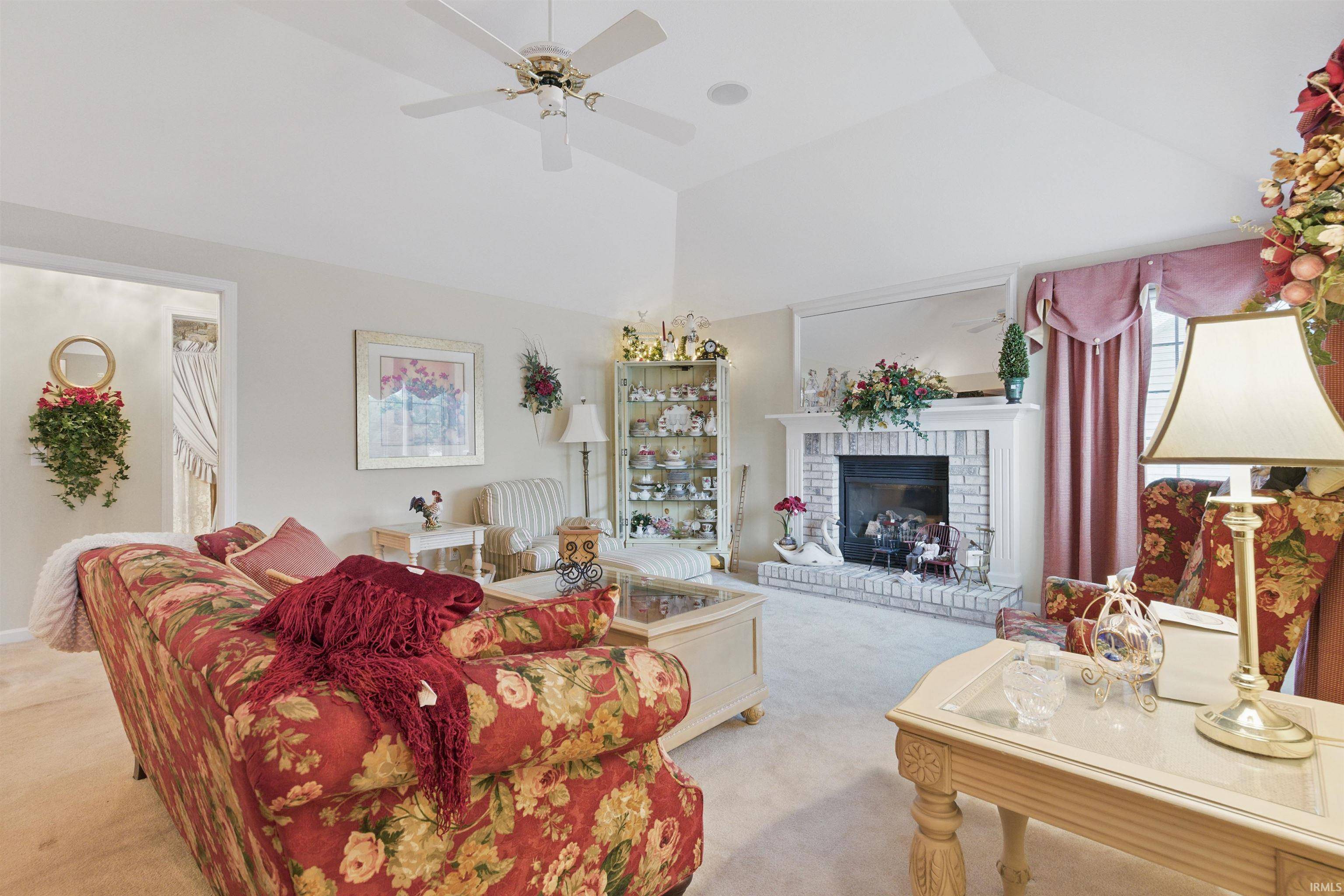 Fort Wayne, IN 46818,2516 Loganberry Cove