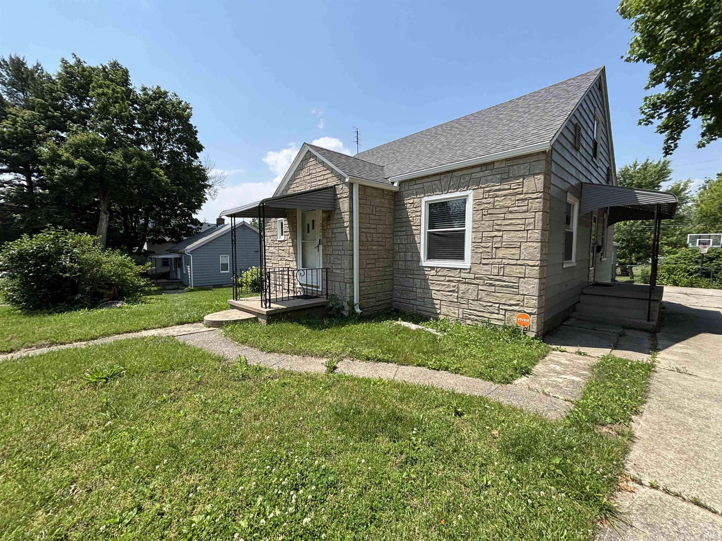 Fort Wayne, IN 46805-2534,1009 Kenwood Avenue
