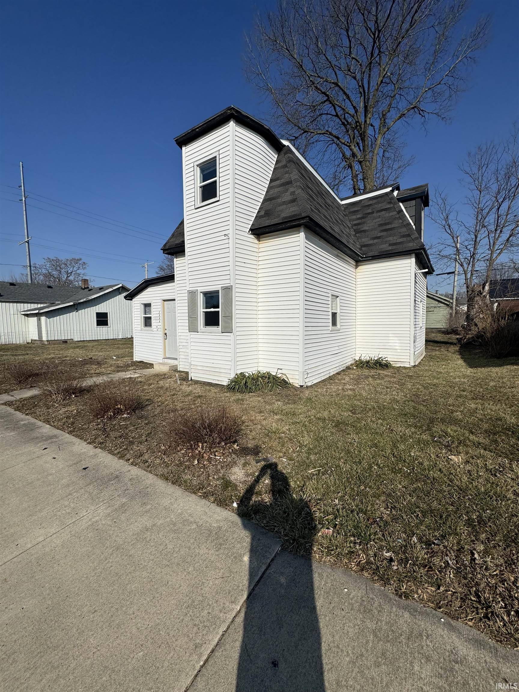 Muncie, IN 47302,2806 S Walnut Street