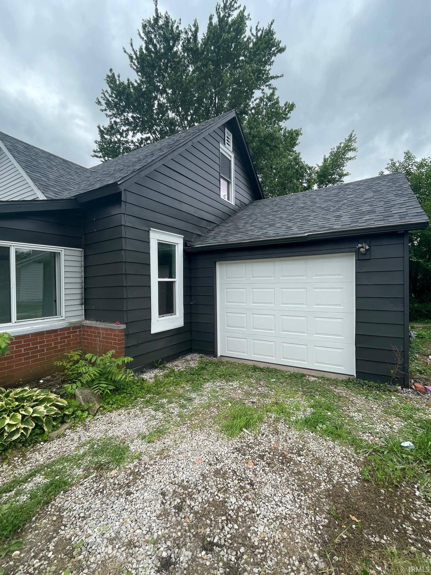 Bicknell, IN 47512,310 S Jefferson Street