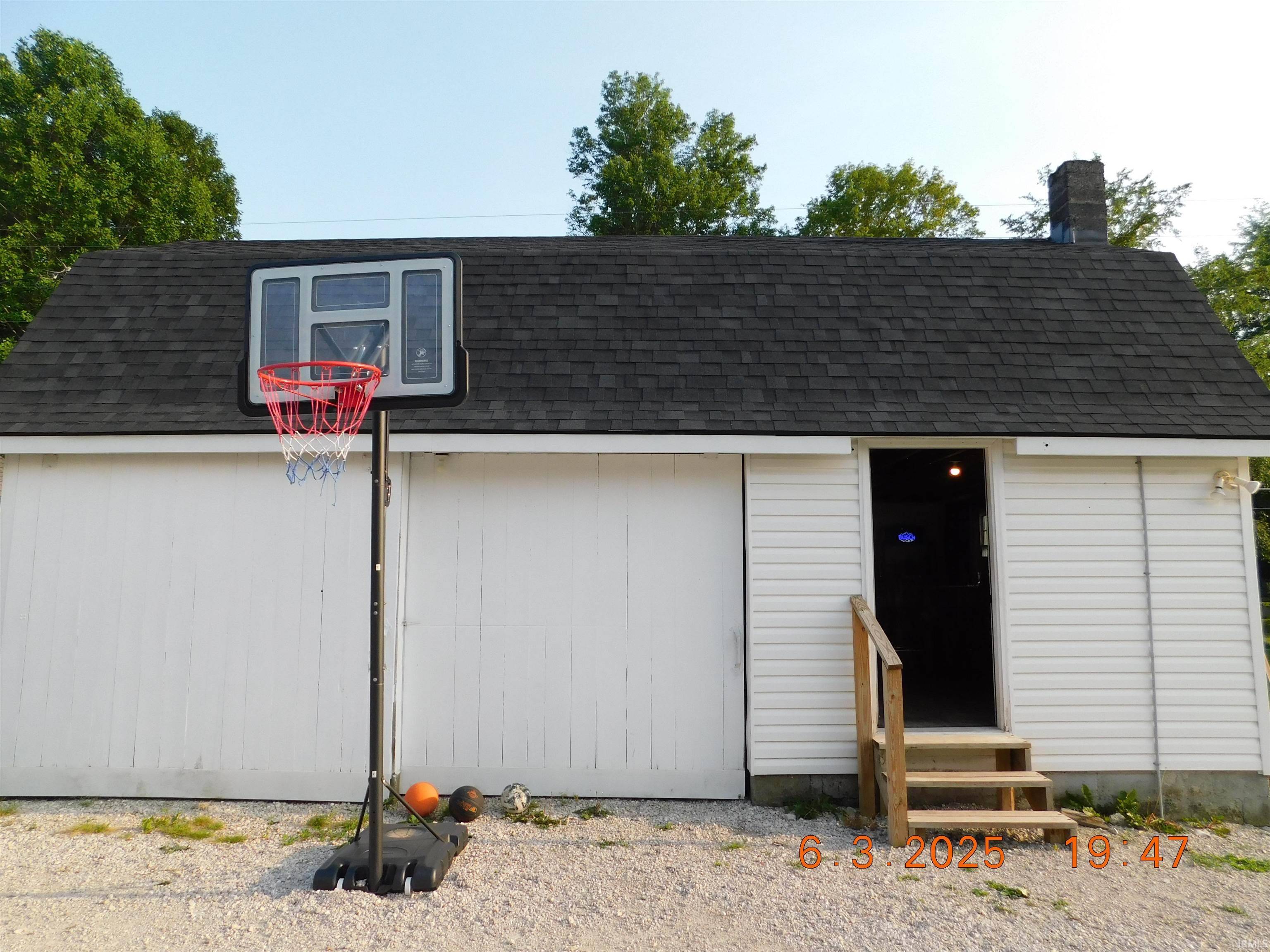 Borden, IN 47106-9007,1421 E Water Street