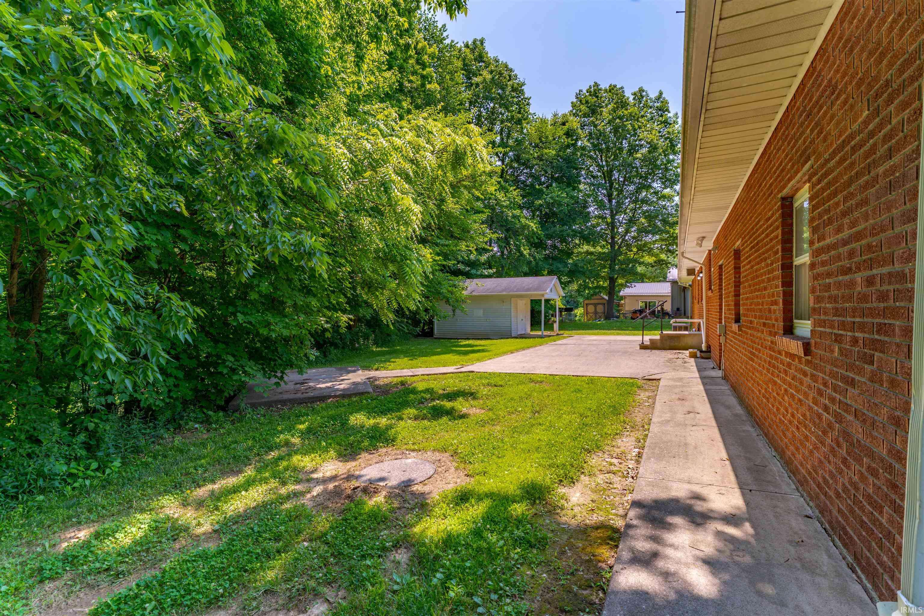 Vincennes, IN 47591,2458 N Old Fort Knox Road