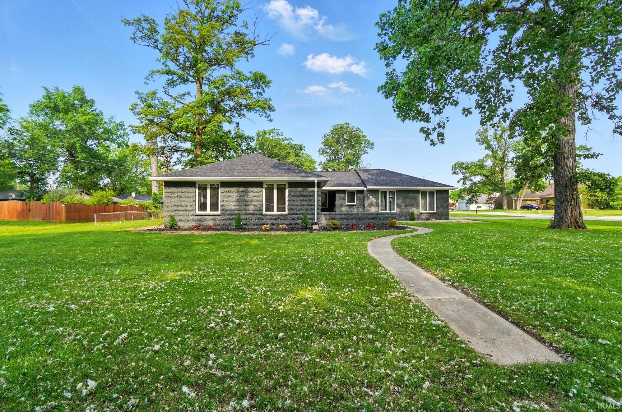 Fort Wayne, IN 46805,3023 Santa Rosa Drive