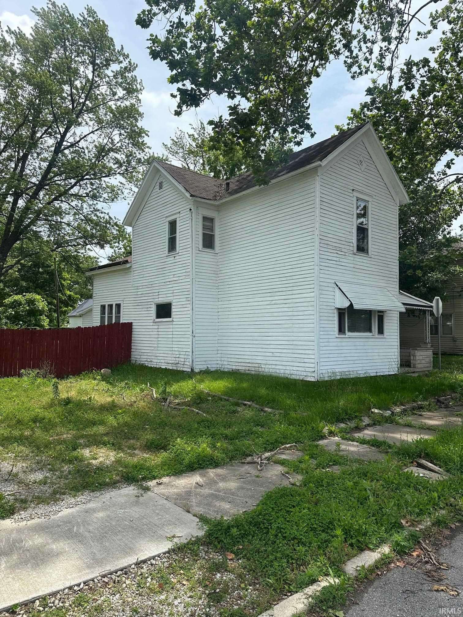 Muncie, IN 47302,324 S Beacon Street
