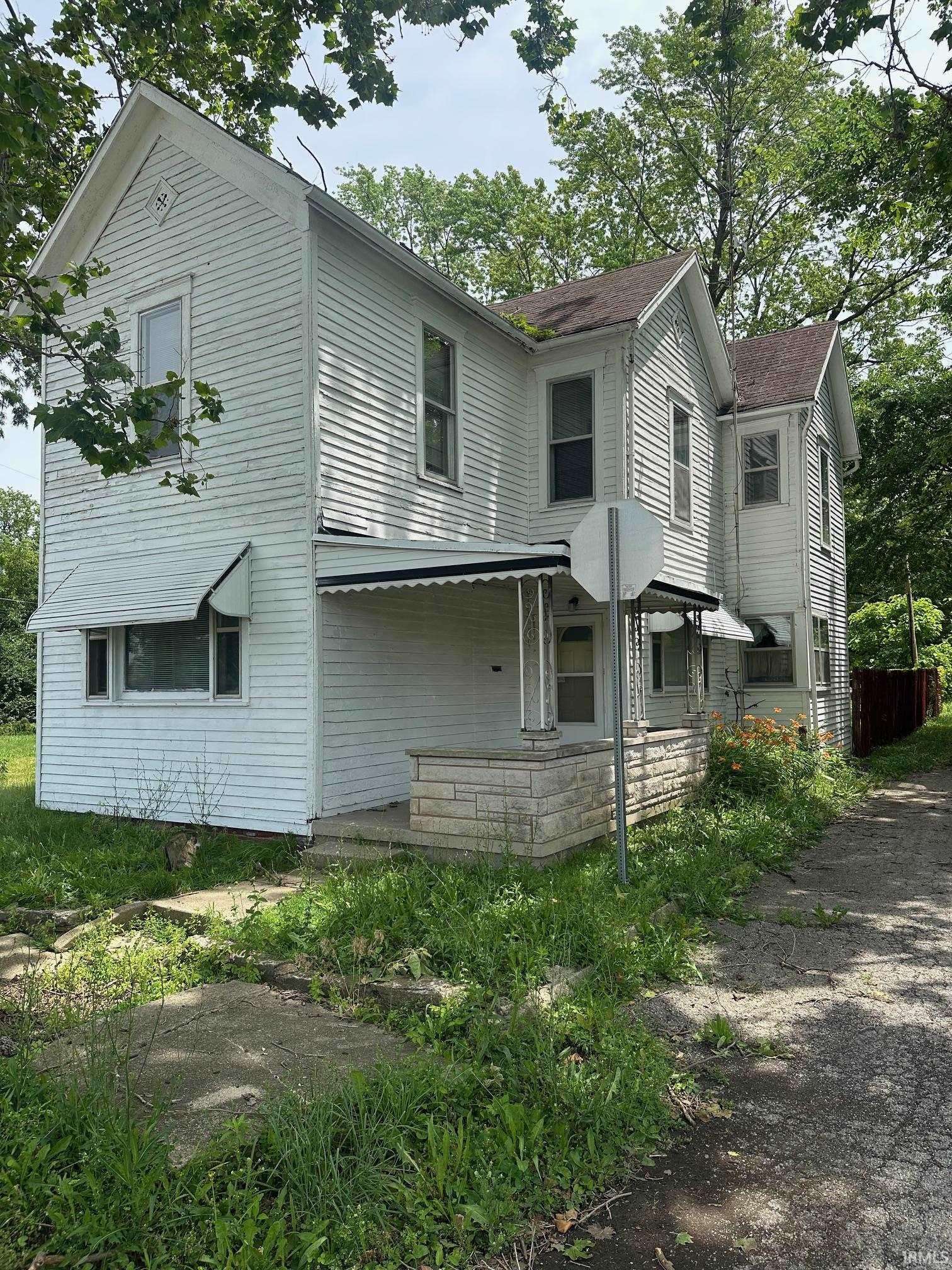 Muncie, IN 47302,324 S Beacon Street