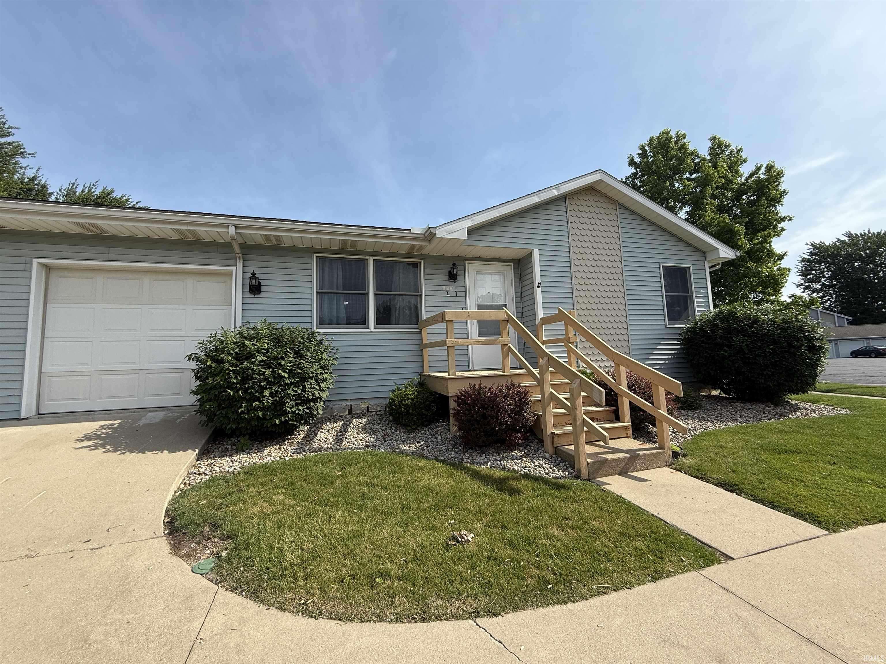 Warsaw, IN 46580-3071,800 E Arthur Street #I1