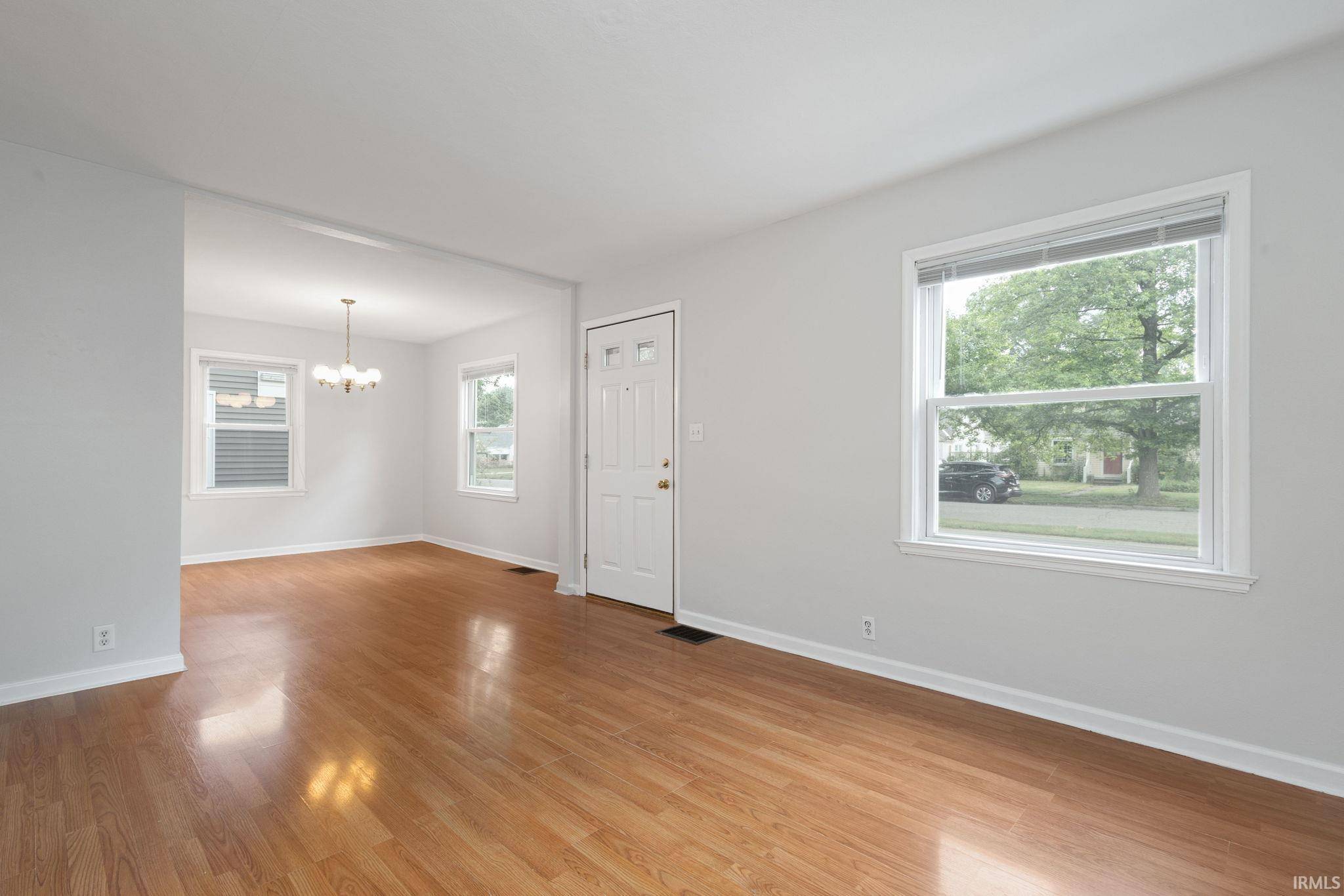South Bend, IN 46615-1330,1738 Sunnymede Avenue