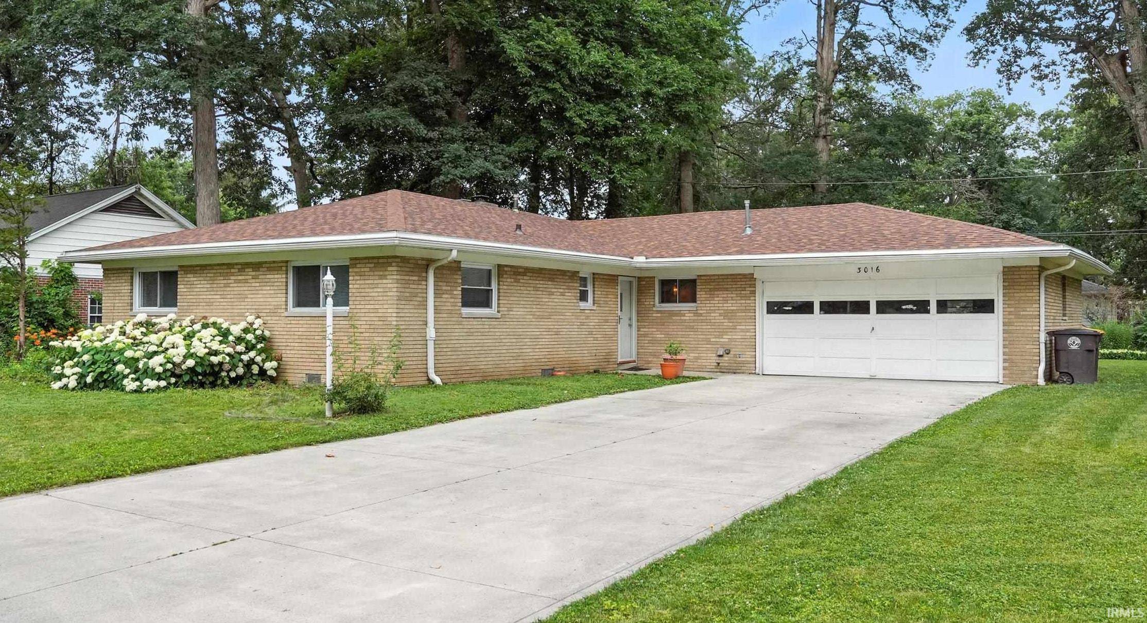 Fort Wayne, IN 46805-2837,3016 Glenwood Avenue