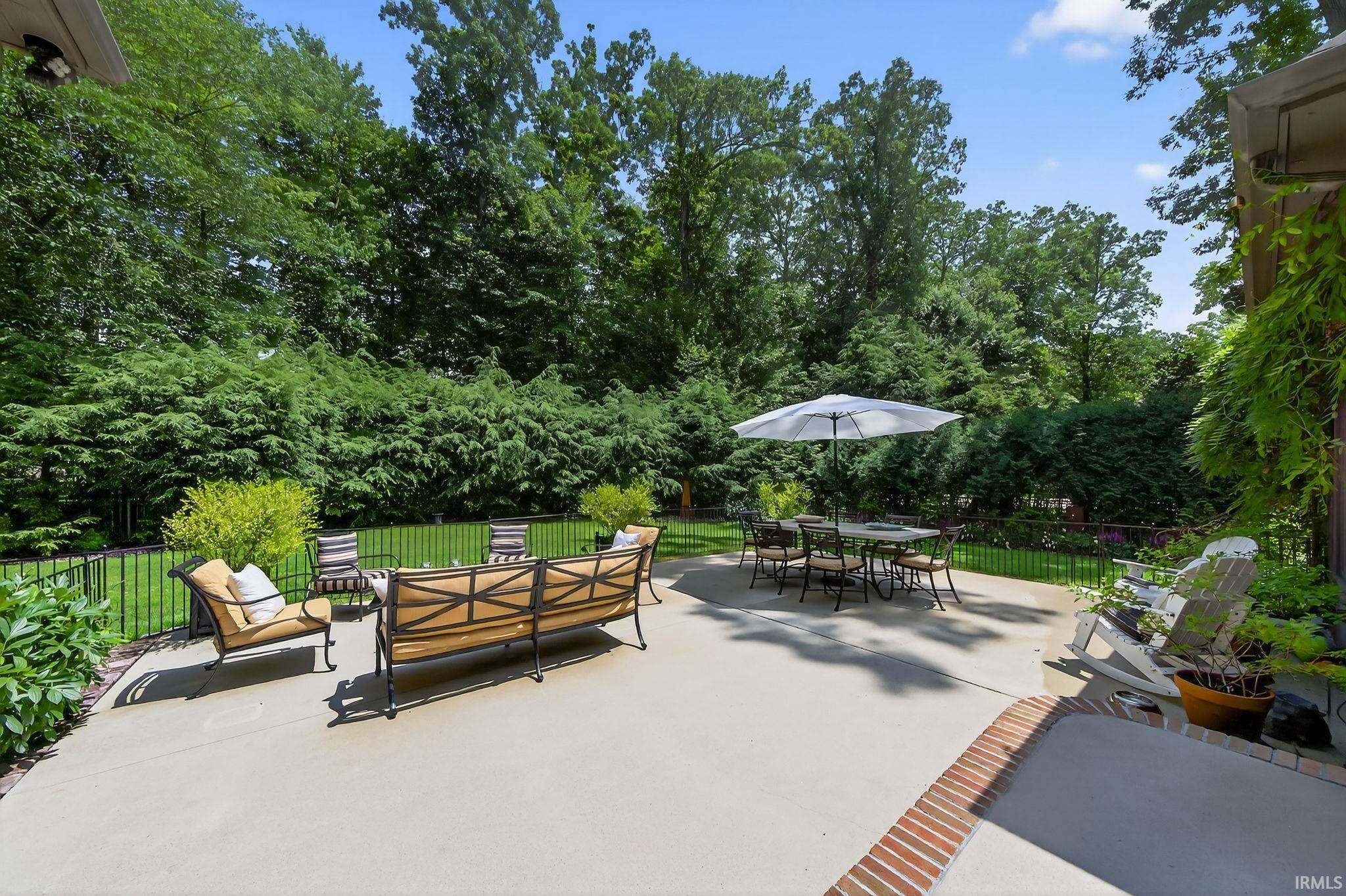 Granger, IN 46530-7074,51700 Oakbrook Court