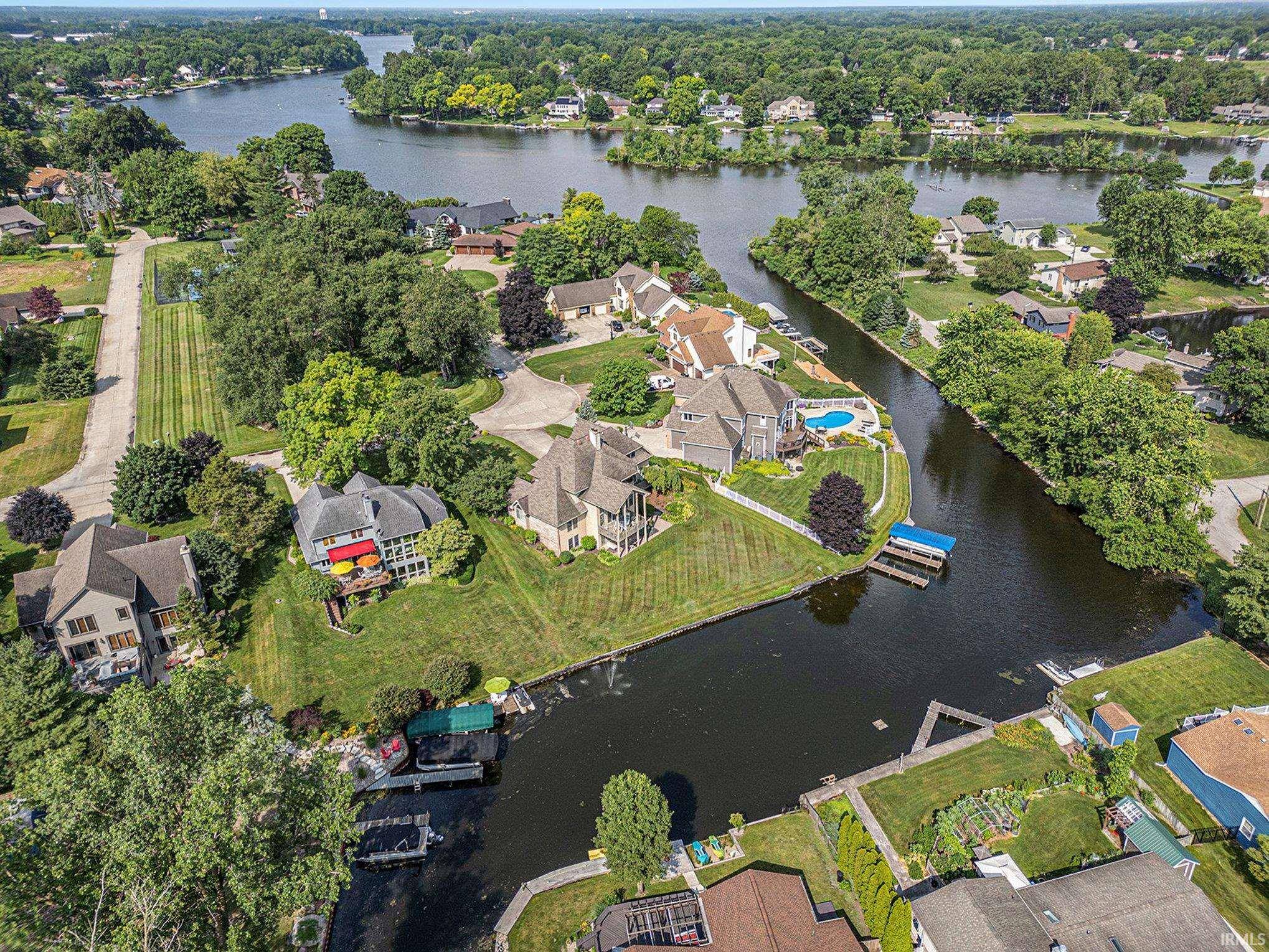 Elkhart, IN 46516,54454 Heron Cove Lane