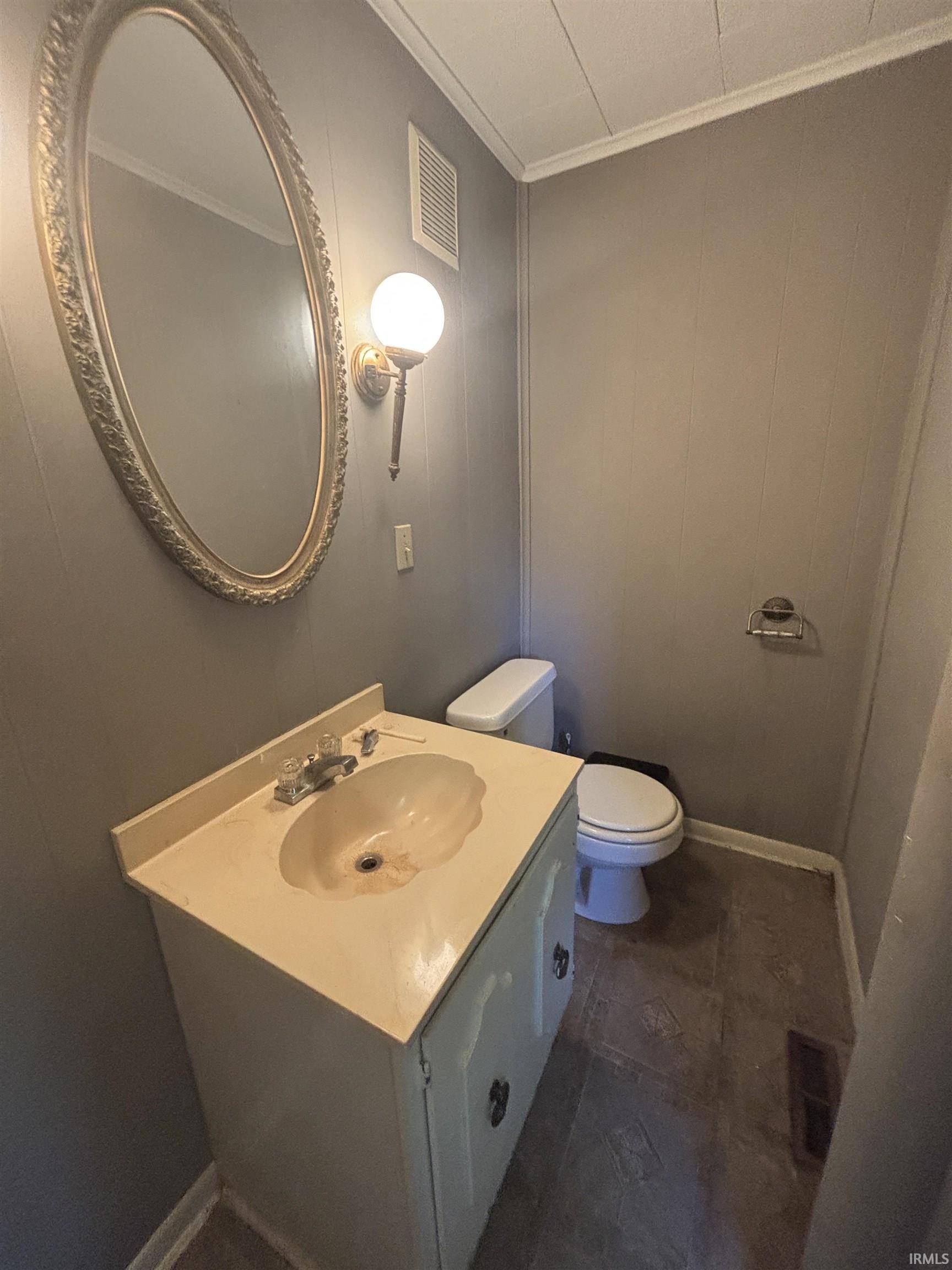 Fort Wayne, IN 46808-3316,1120 Elm Street