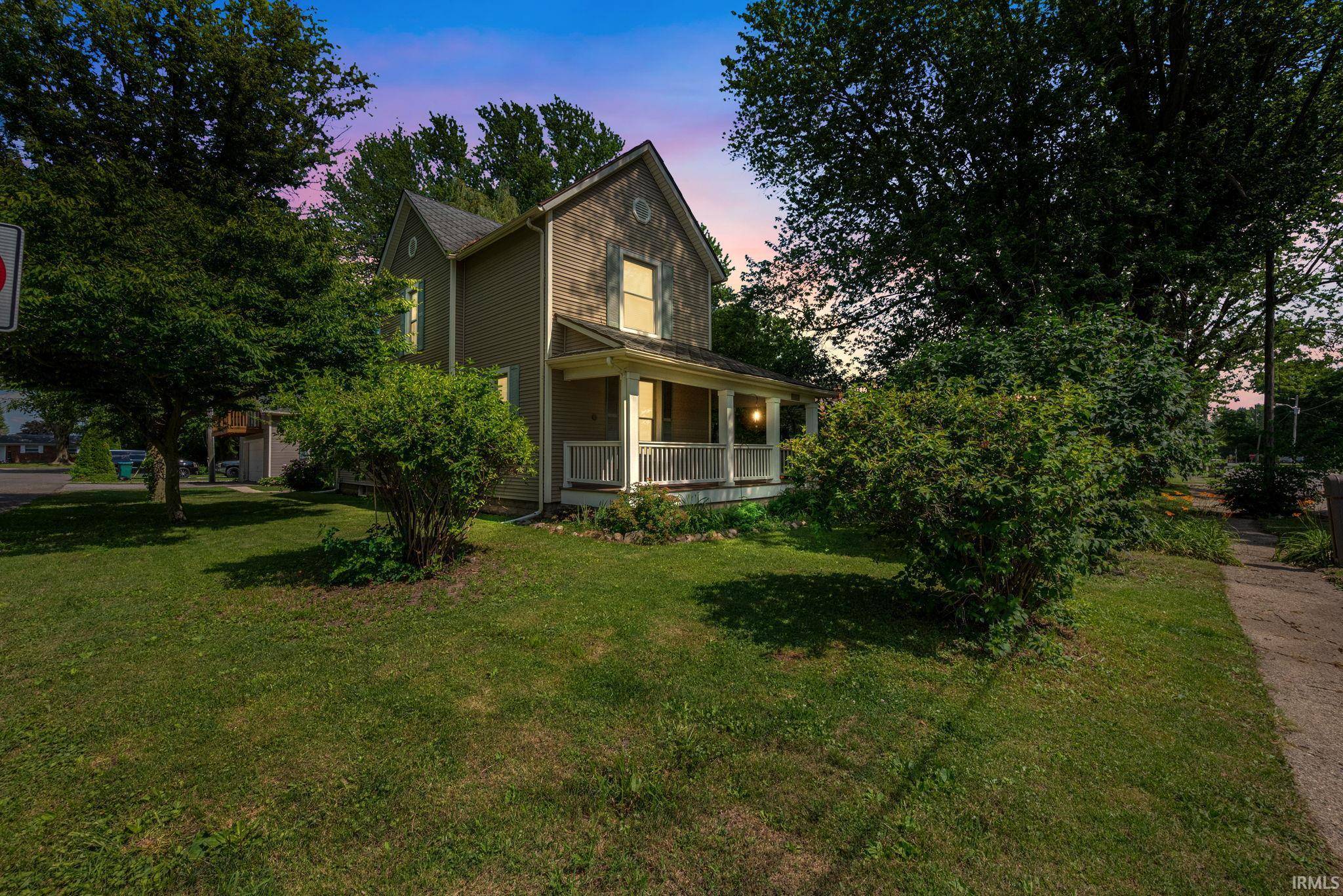 Walton, IN 46994,506 N Davis Street