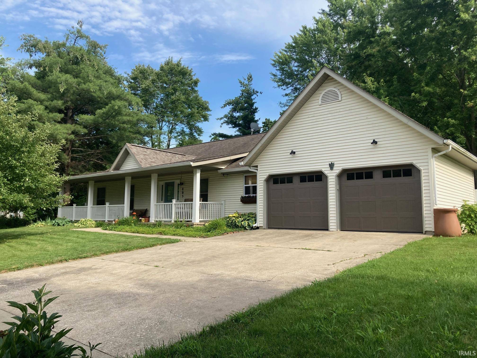 Bloomington, IN 47403,805 W Countryside Lane
