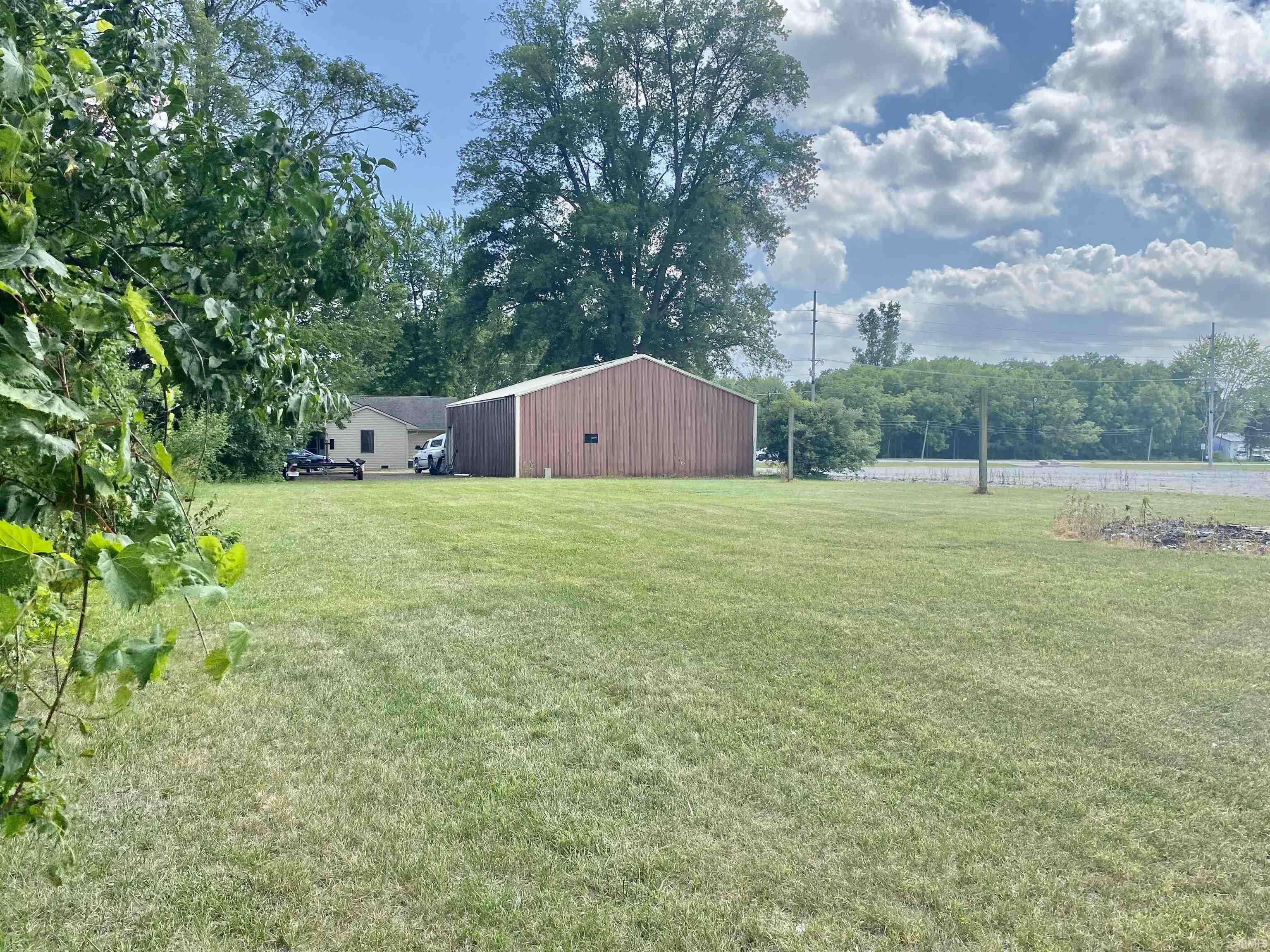 New Haven, IN 46774,10805 E Lincoln Highway