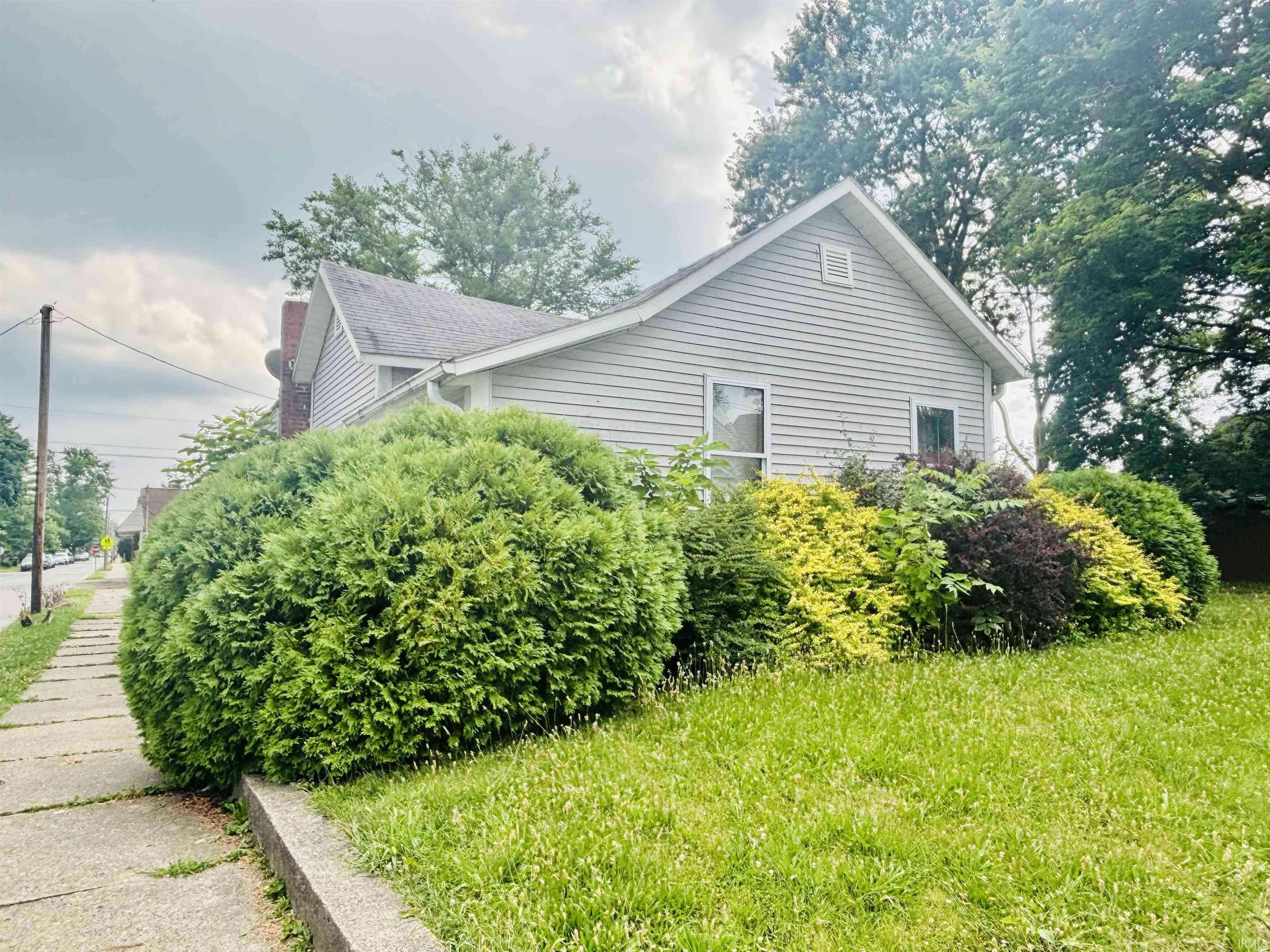 Frankfort, IN 46041,301 W wabash Street