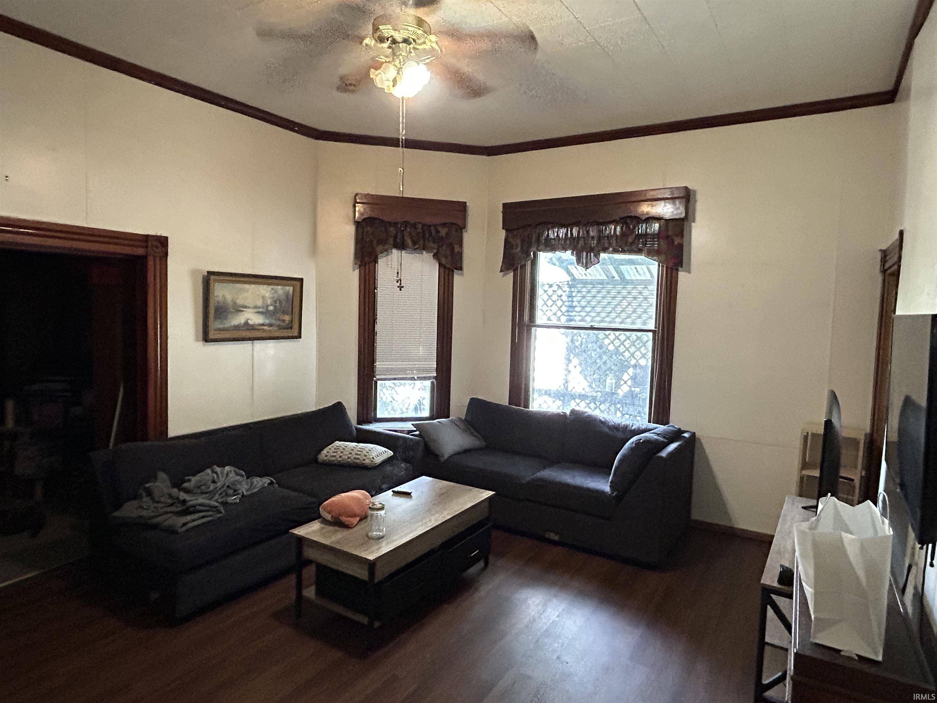 Vincennes, IN 47591,923 N 8th Street