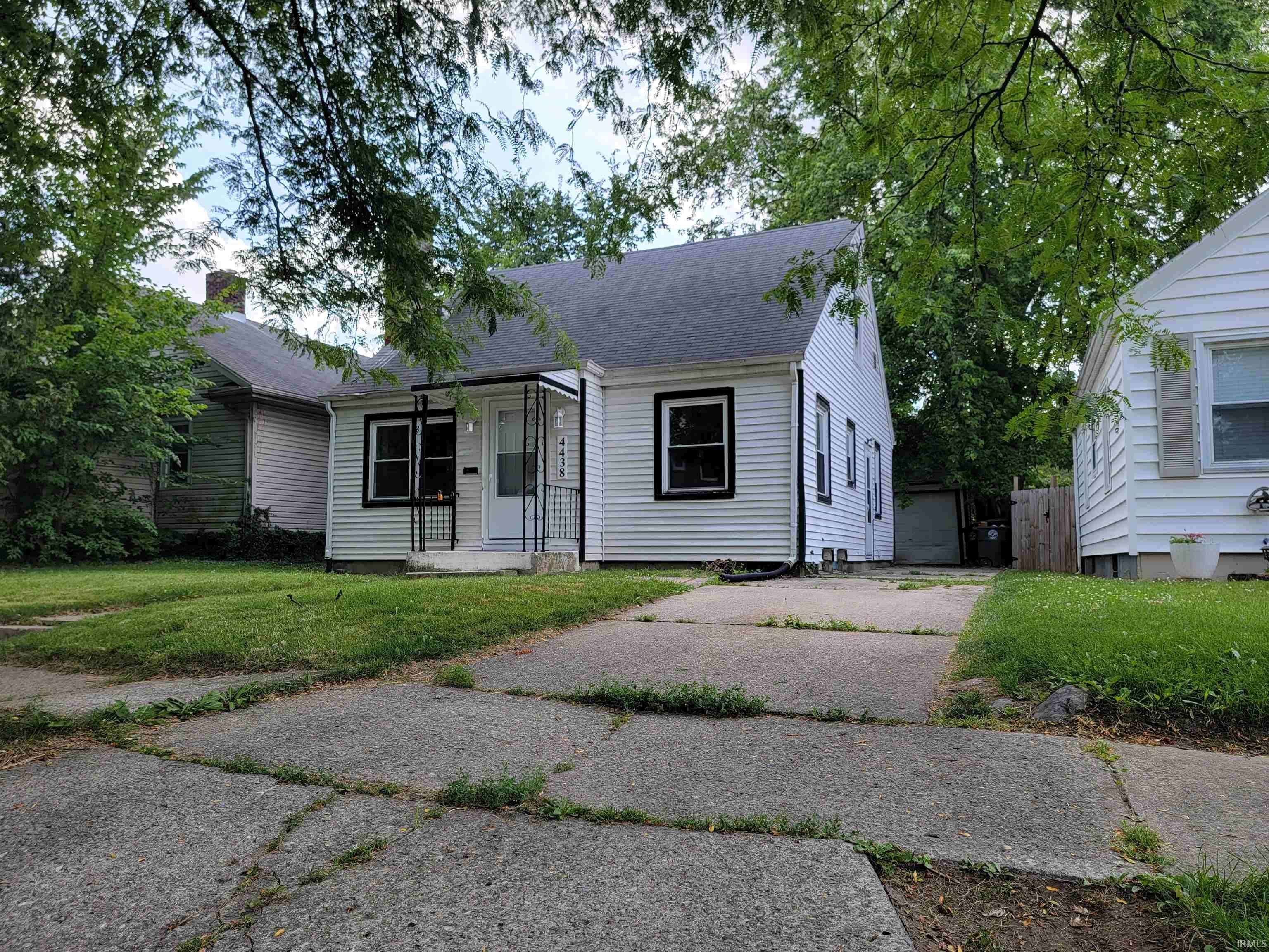 Fort Wayne, IN 46806-4663,4438 Wilmette Street
