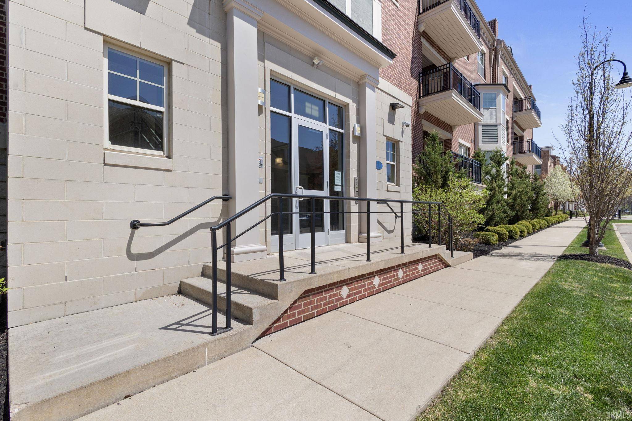 South Bend, IN 46617-1563,1219 Napoleon 104 Street #104