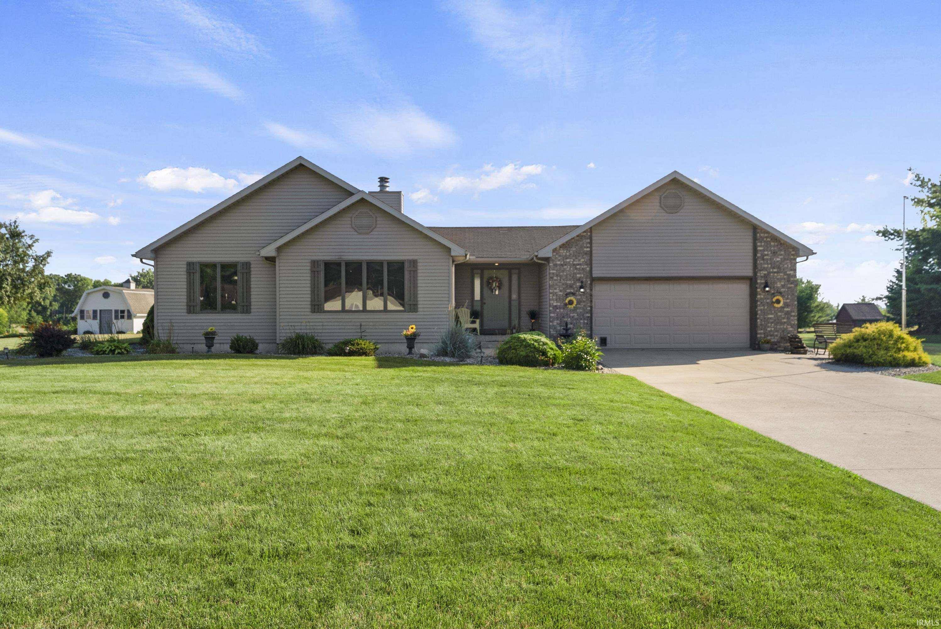 Columbia City, IN 46725,1820 N Etna Road