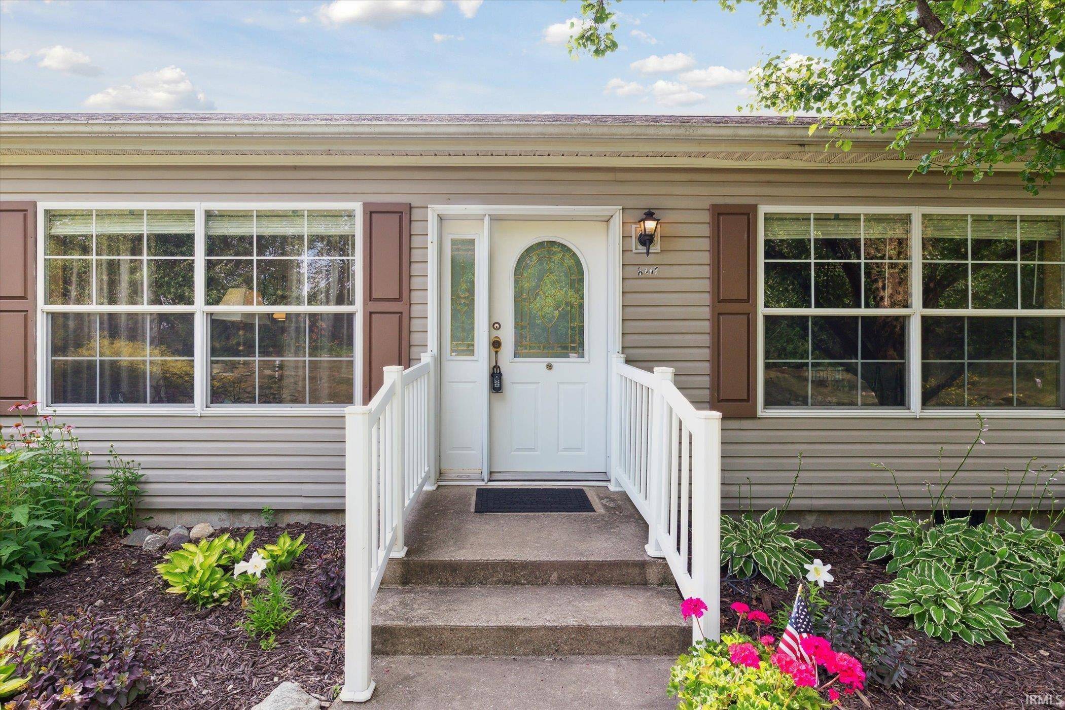 New Carlisle, IN 46552,8272 N 850 E Road