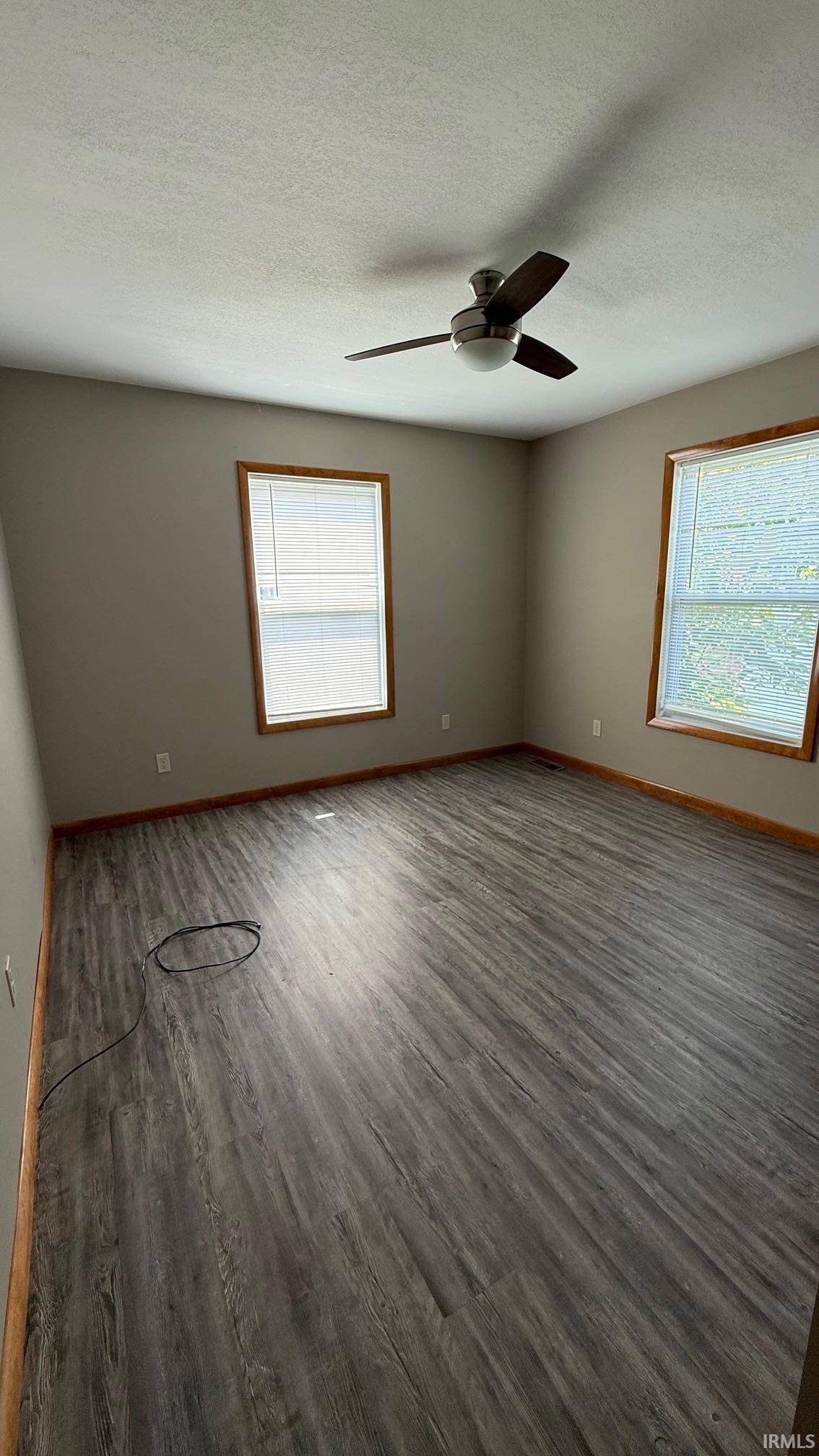 Vincennes, IN 47591,9 E Reel Avenue