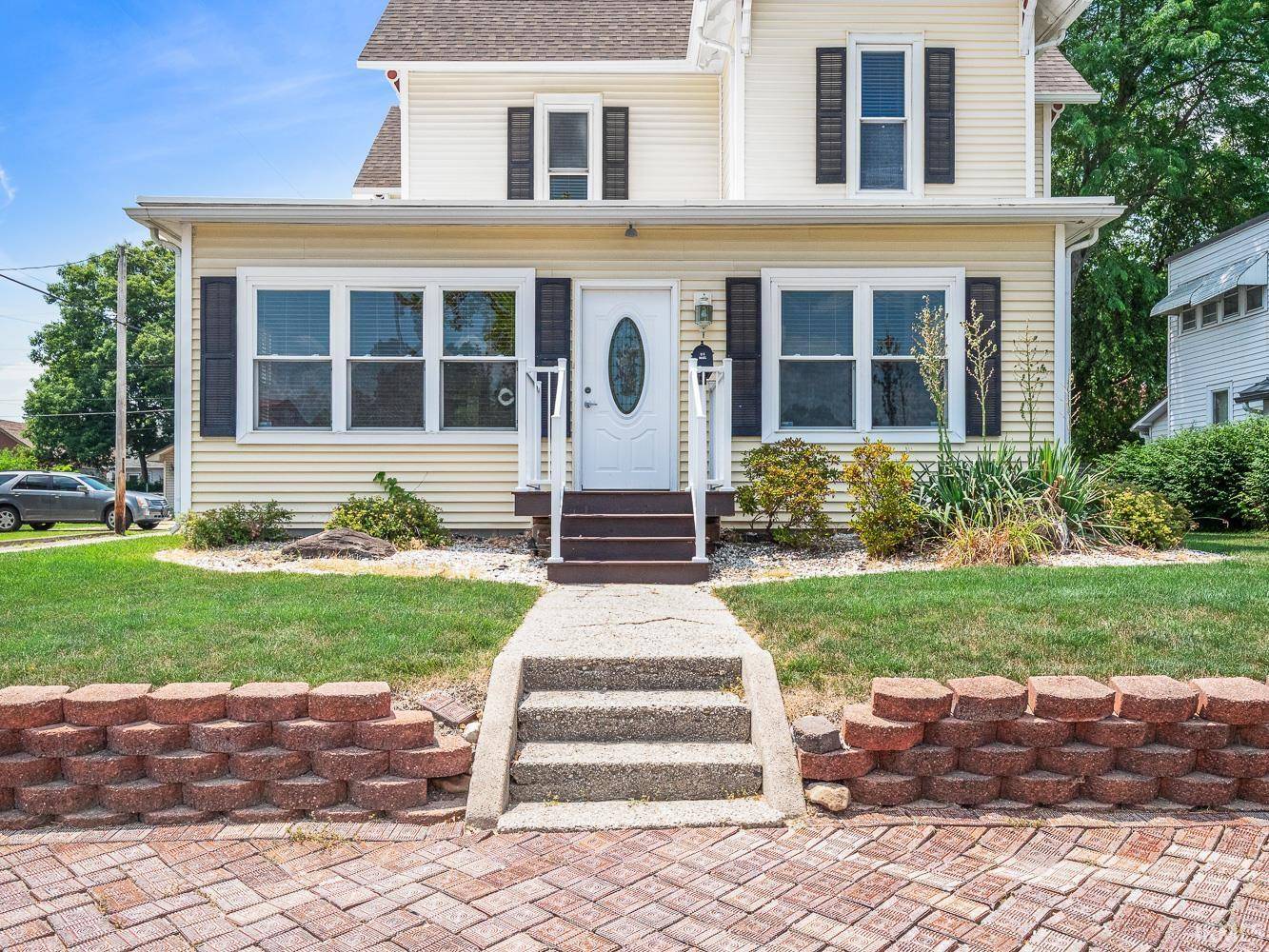 Huntington, IN 46750,1504 N Jefferson Street