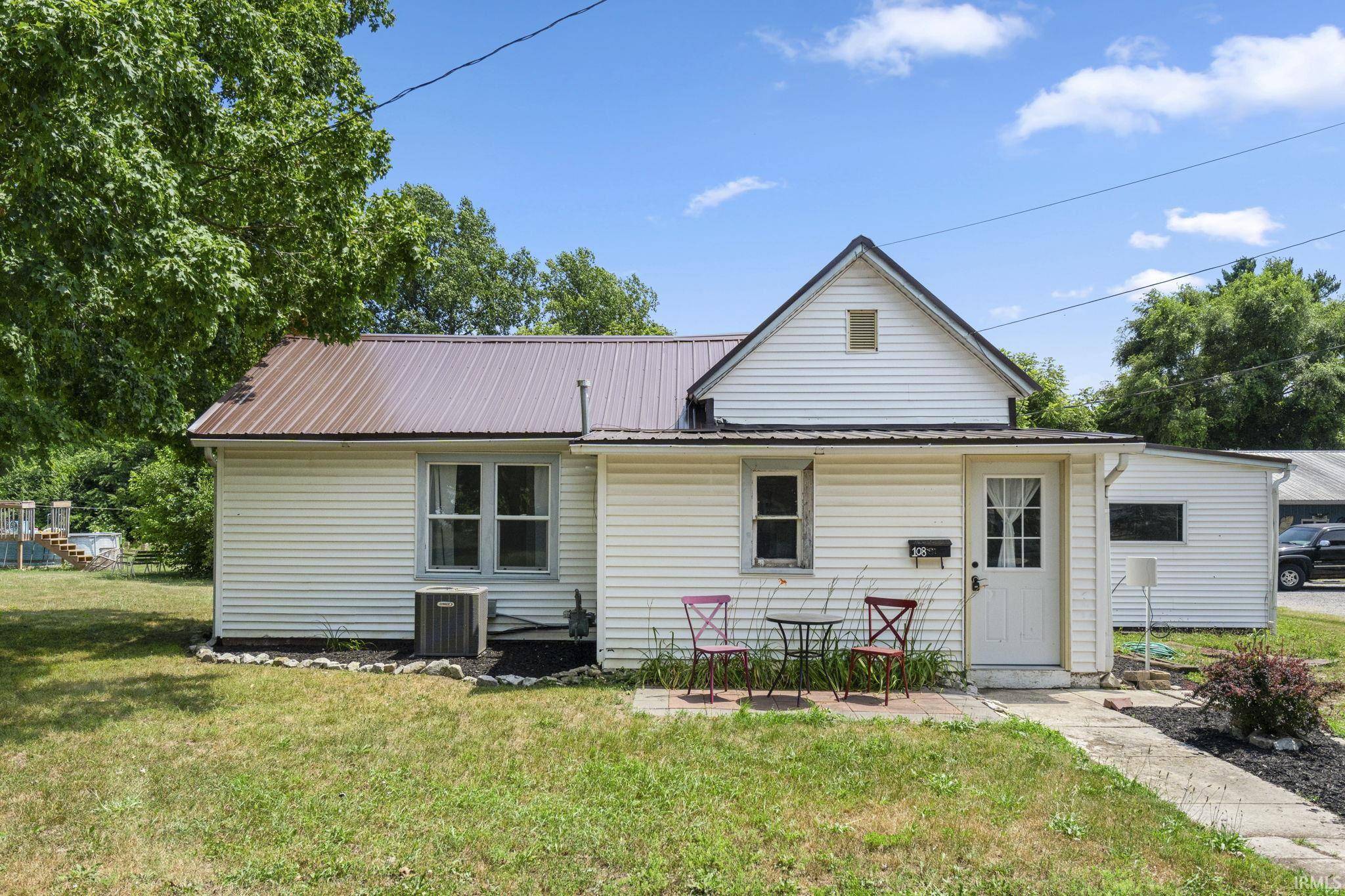South Whitley, IN 46787-1406,108 W Smith Street