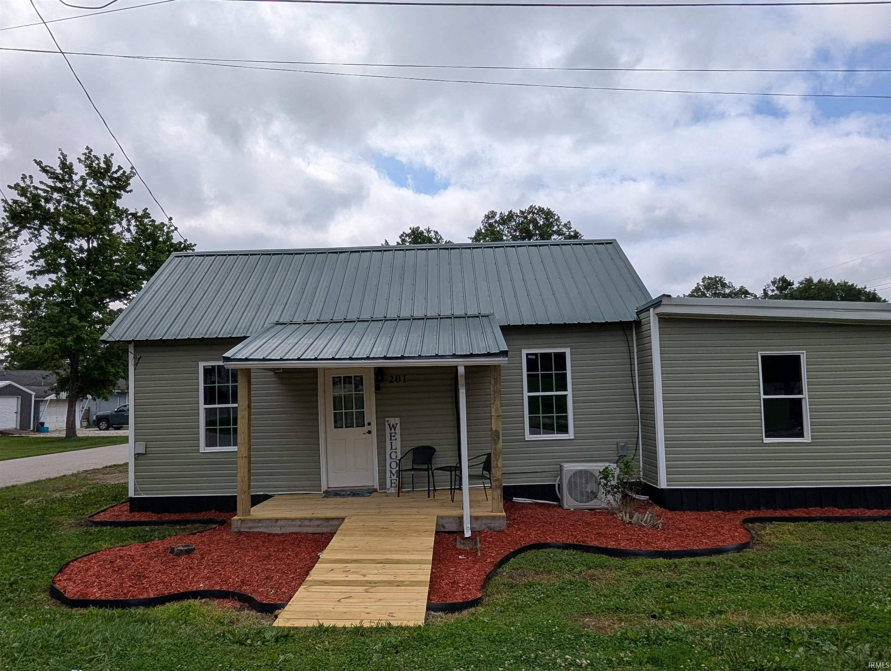Monroe City, IN 47557,201 W 6th Street