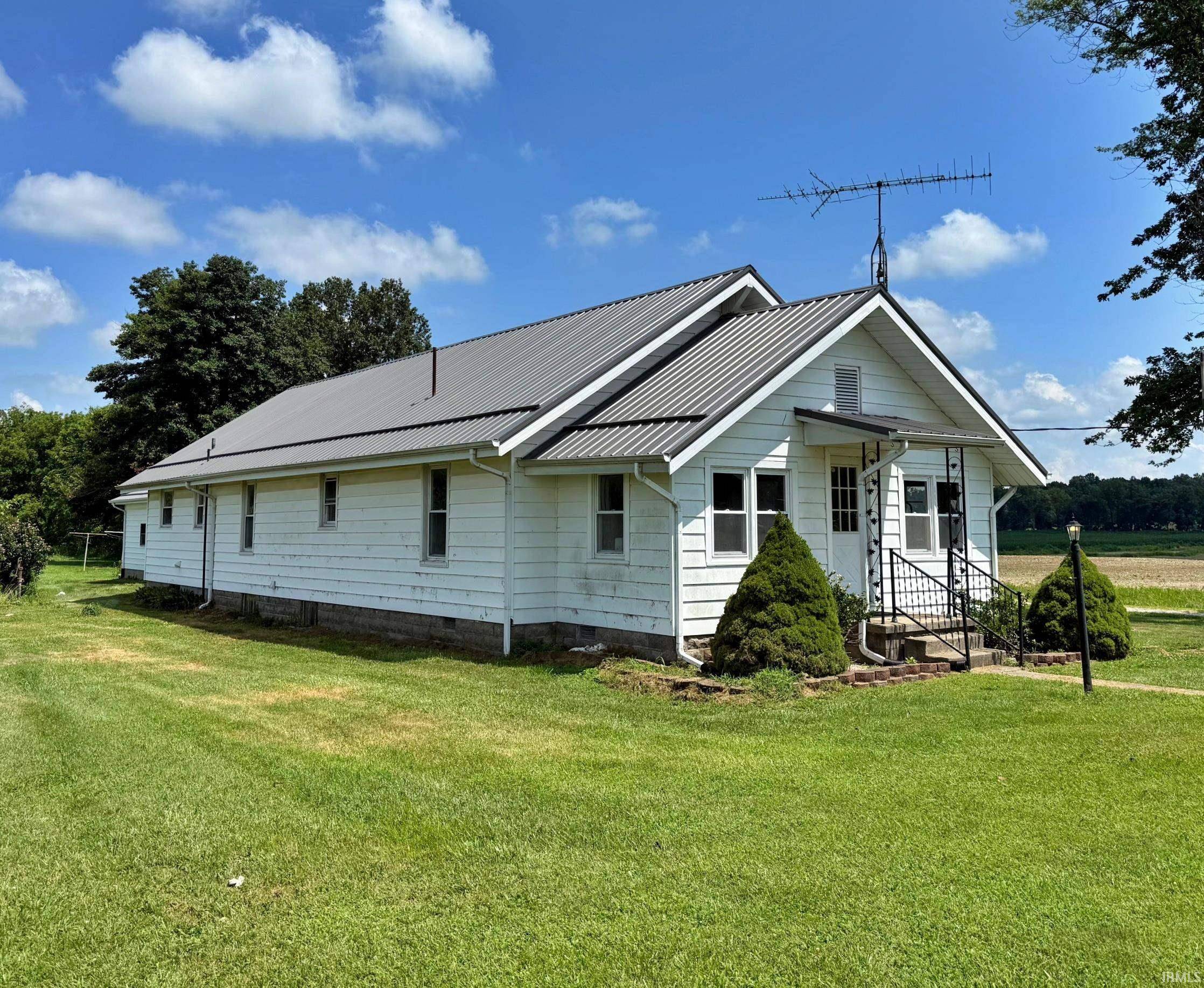 Linton, IN 47441,4499 S State Road 59