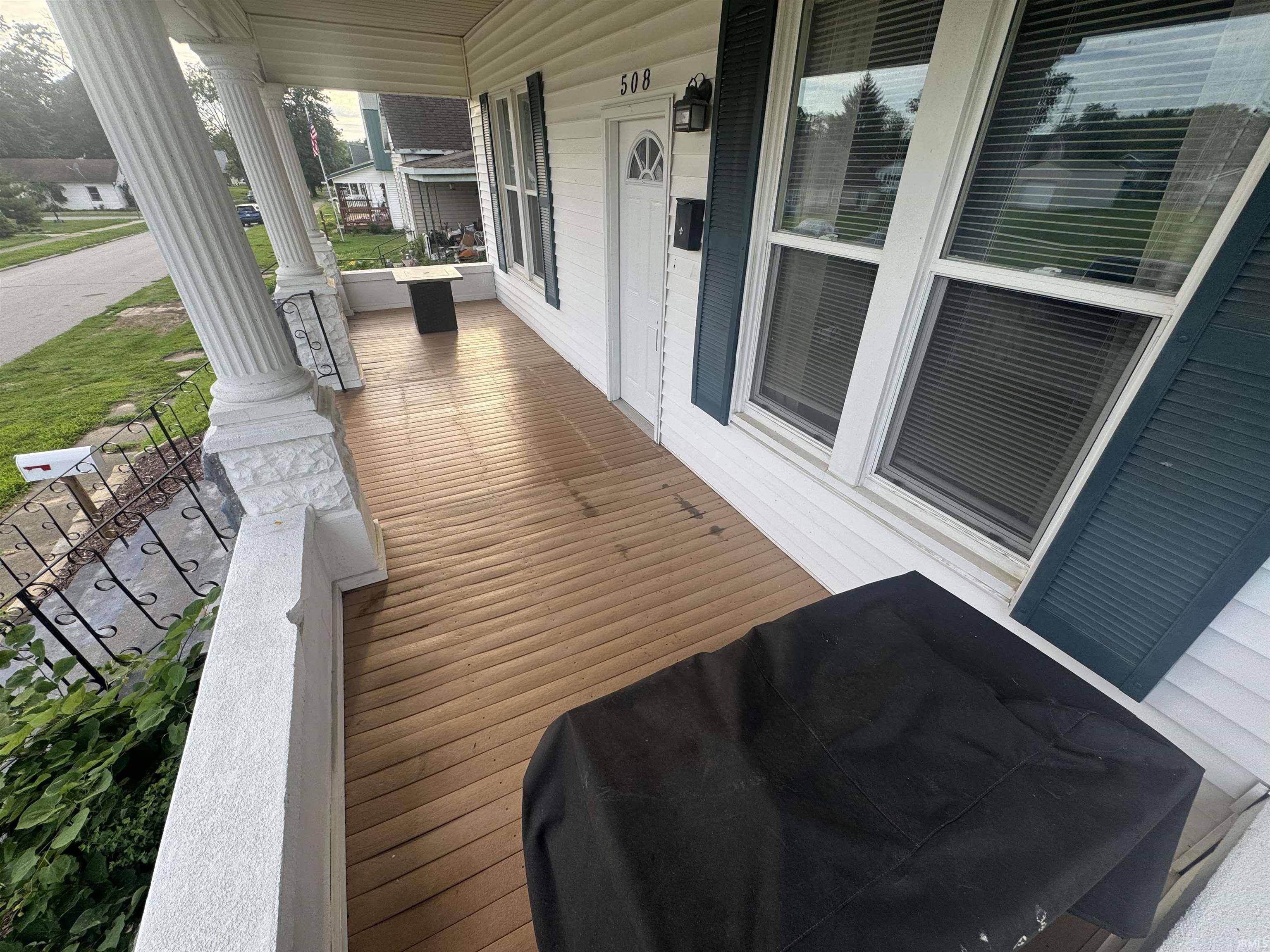 Bicknell, IN 47512,508 W 5th Street