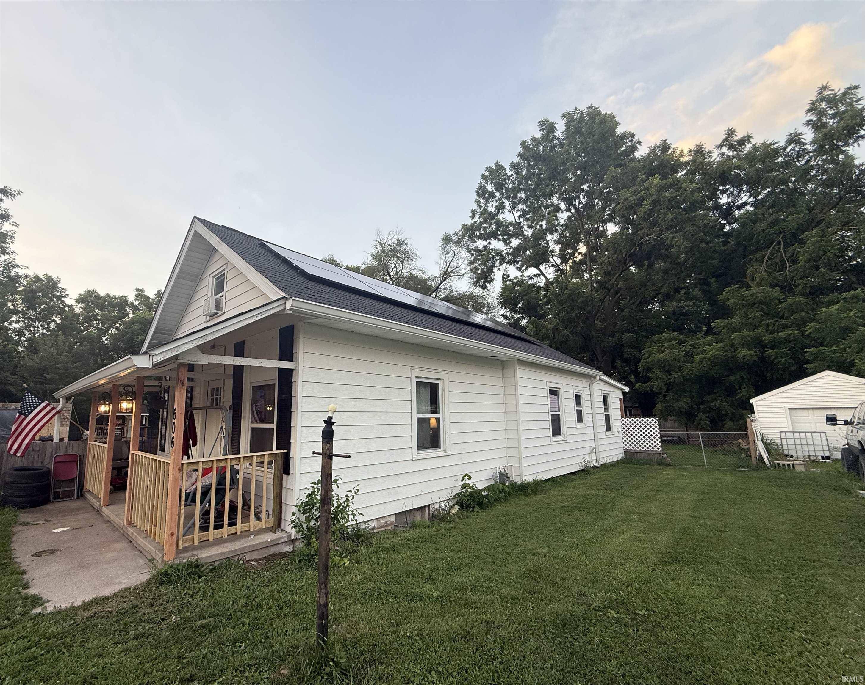 Crawfordsville, IN 47933,606 Waynetown Road Street