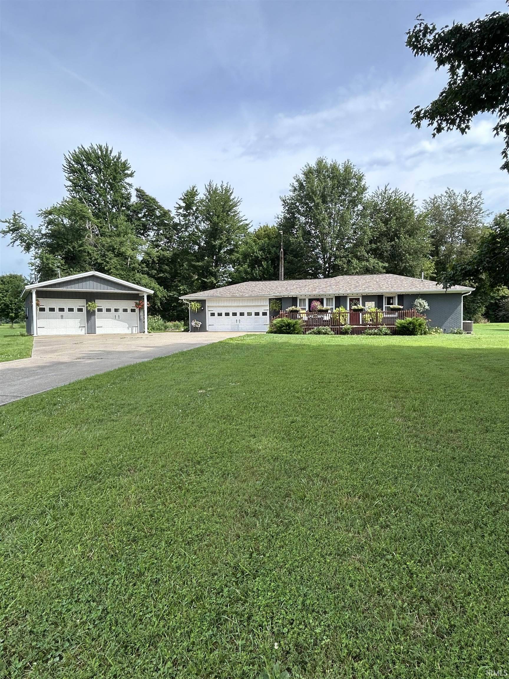 Petersburg, IN 47567,1454 W County Road 125 S