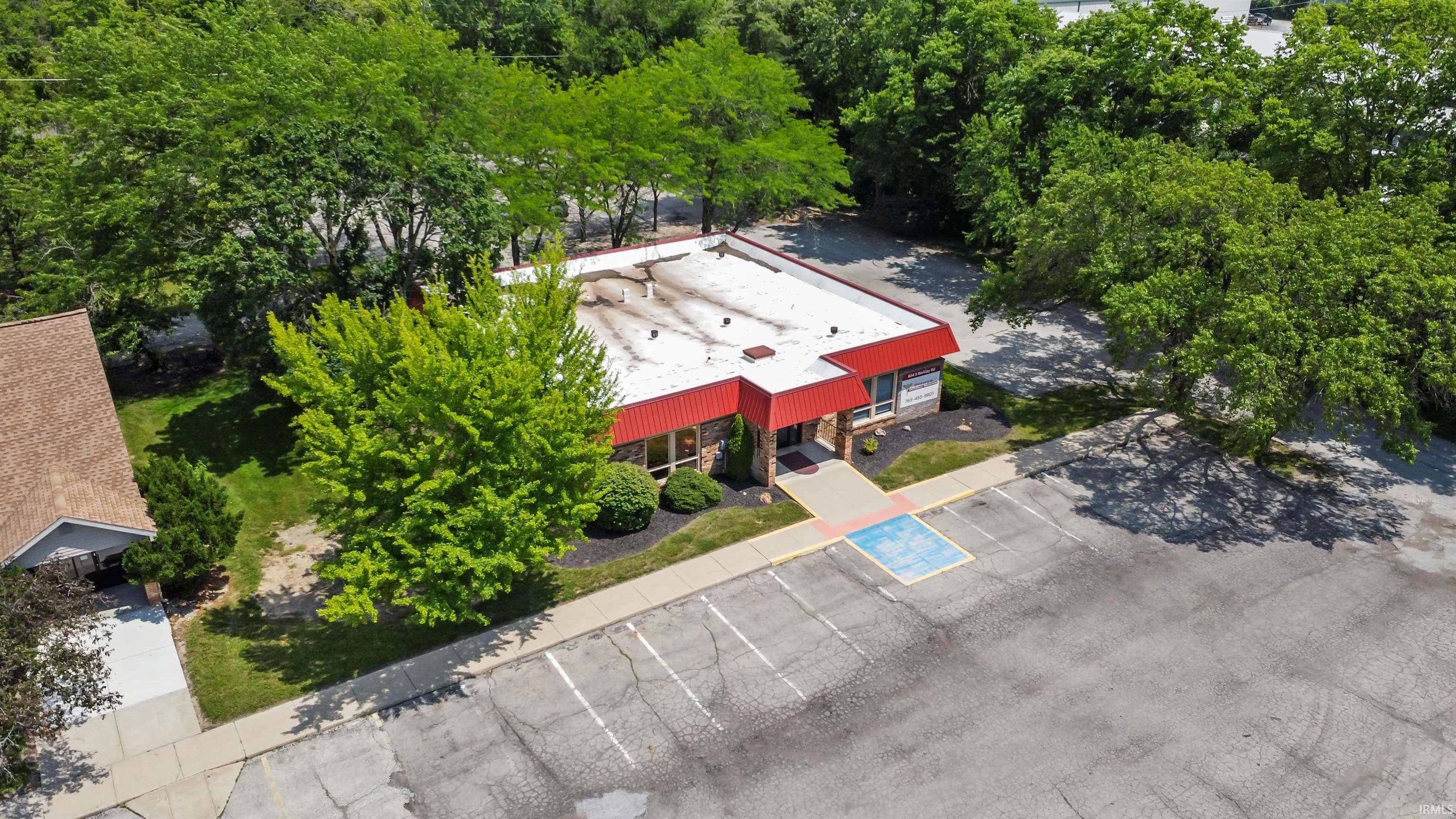 Kokomo, IN 46901,804-806 S Berkley Road
