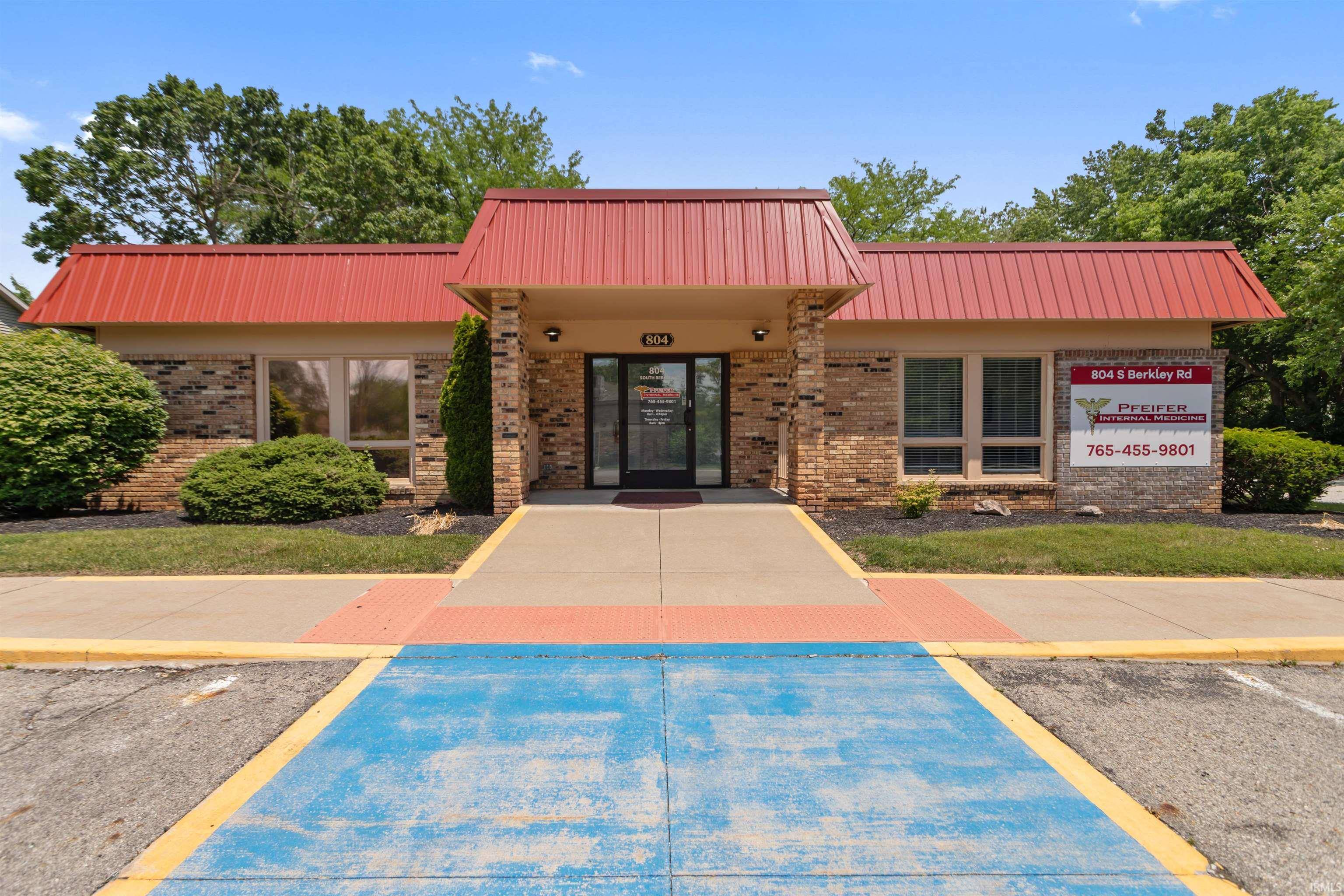 Kokomo, IN 46901,804-806 S Berkley Road