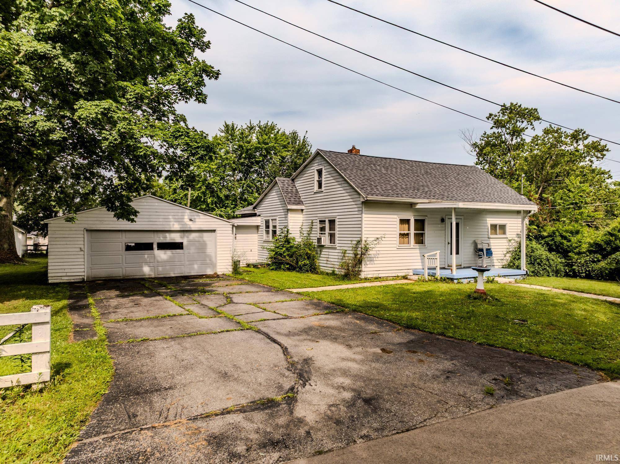 Hartford City, IN 47348,519 N Market Street