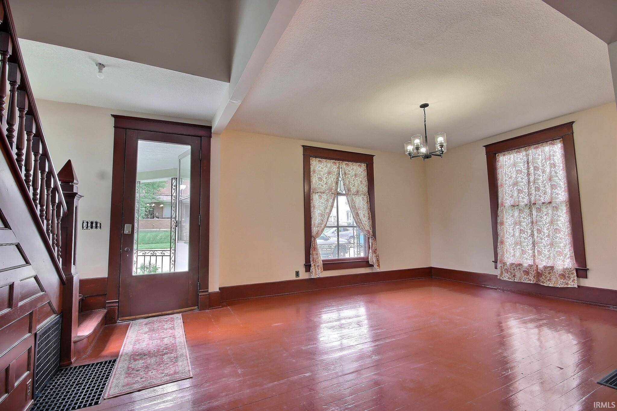 Huntington, IN 46750,303 E Tipton Street