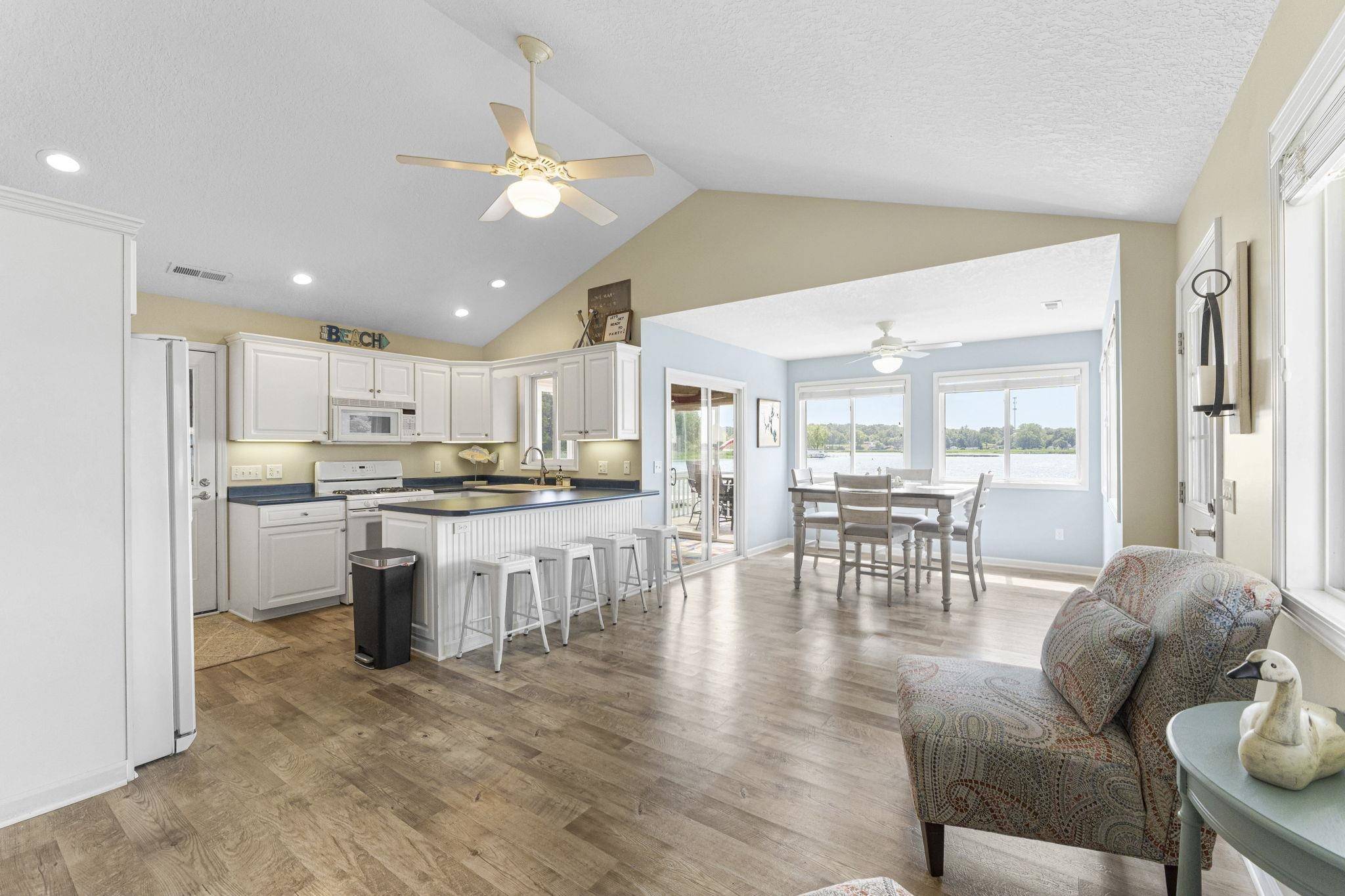 Angola, IN 46703,75 Ln 460 Jimmerson Lake