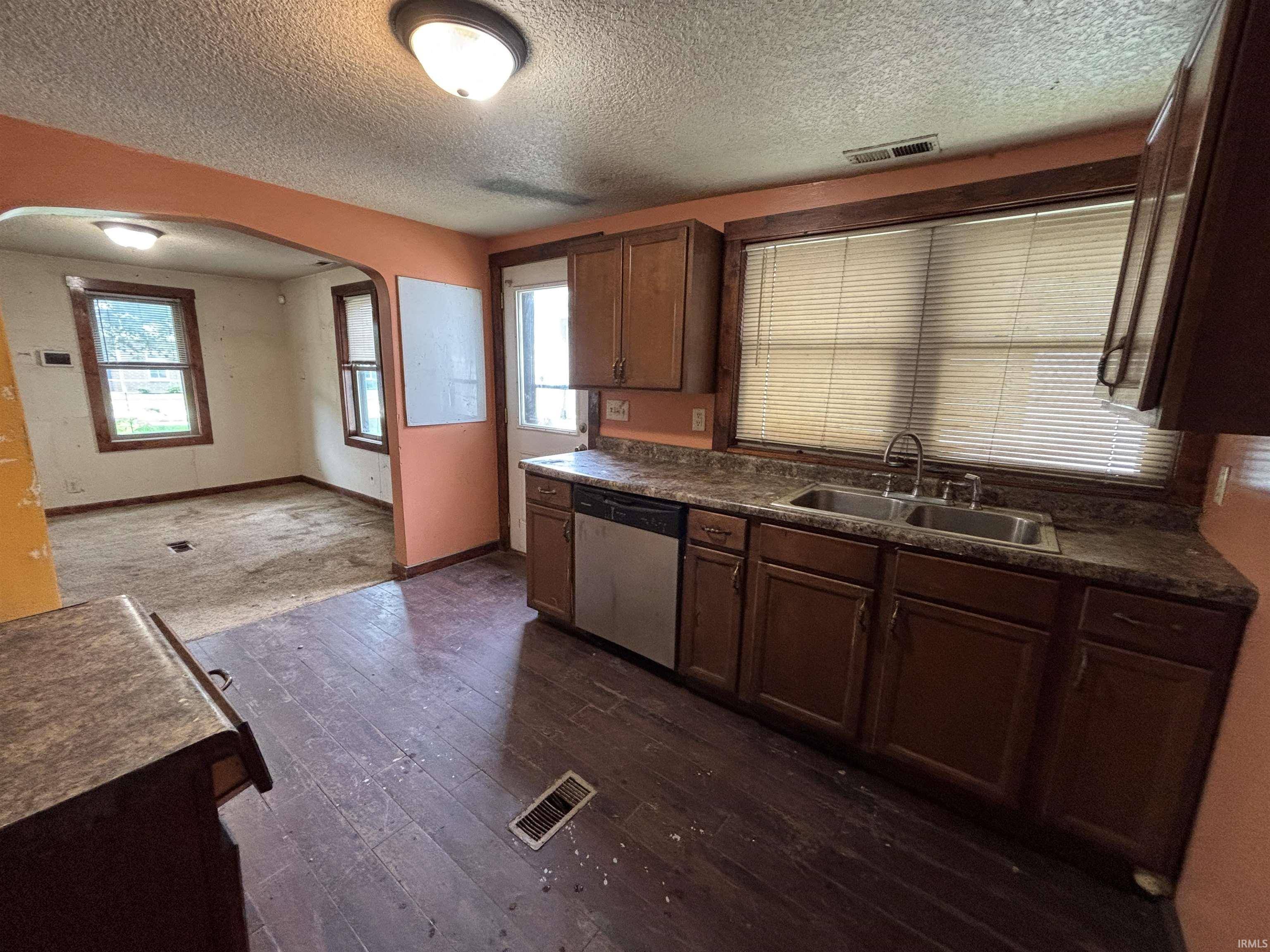 Fort Wayne, IN 46806-4966,2033 Mckinnie Avenue